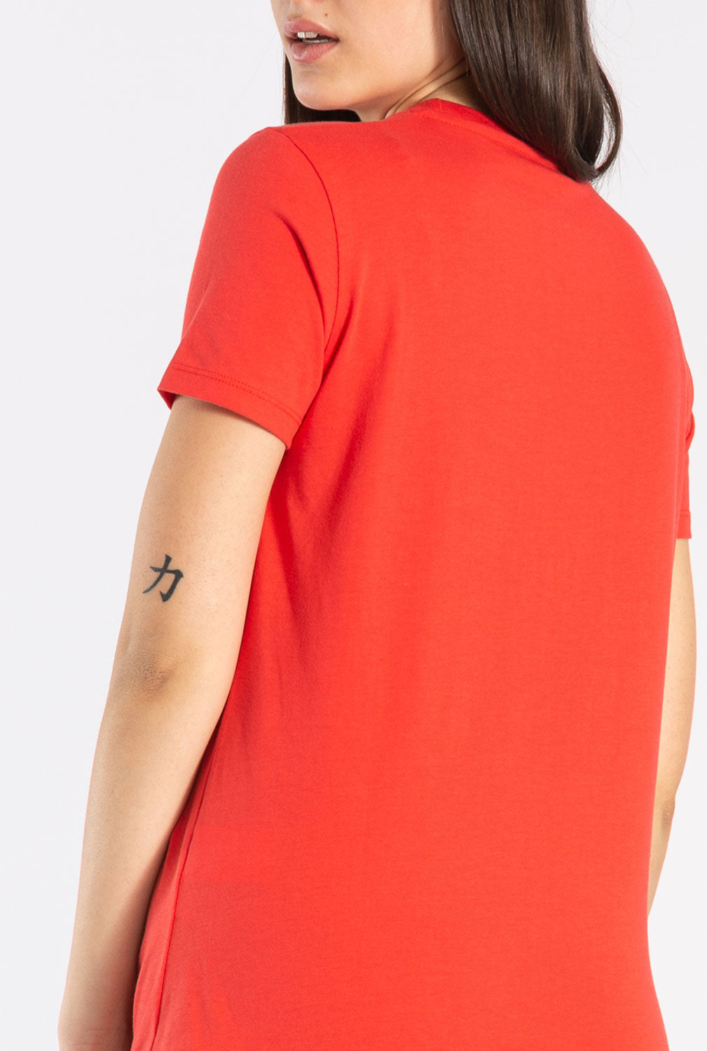 T-SHIRT A MANICHE CORTE IN COTONE