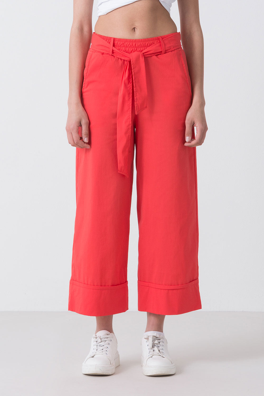 PANTALONE A GAMBA AMPIA CON FUSCIACCA