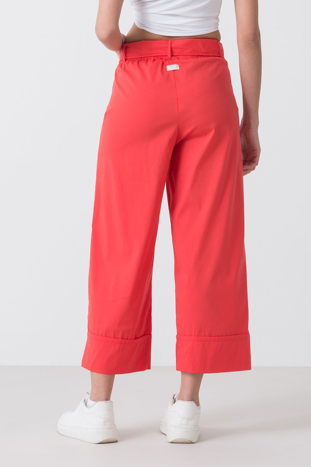 PANTALONE A GAMBA AMPIA CON FUSCIACCA