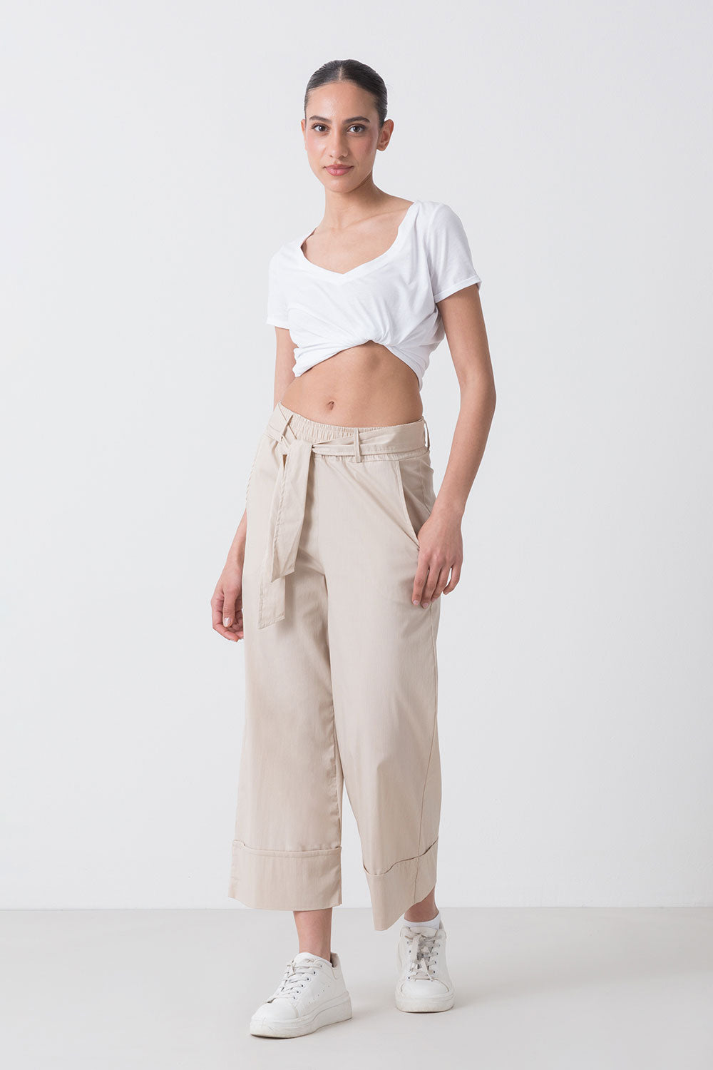 PANTALONE A GAMBA AMPIA CON FUSCIACCA