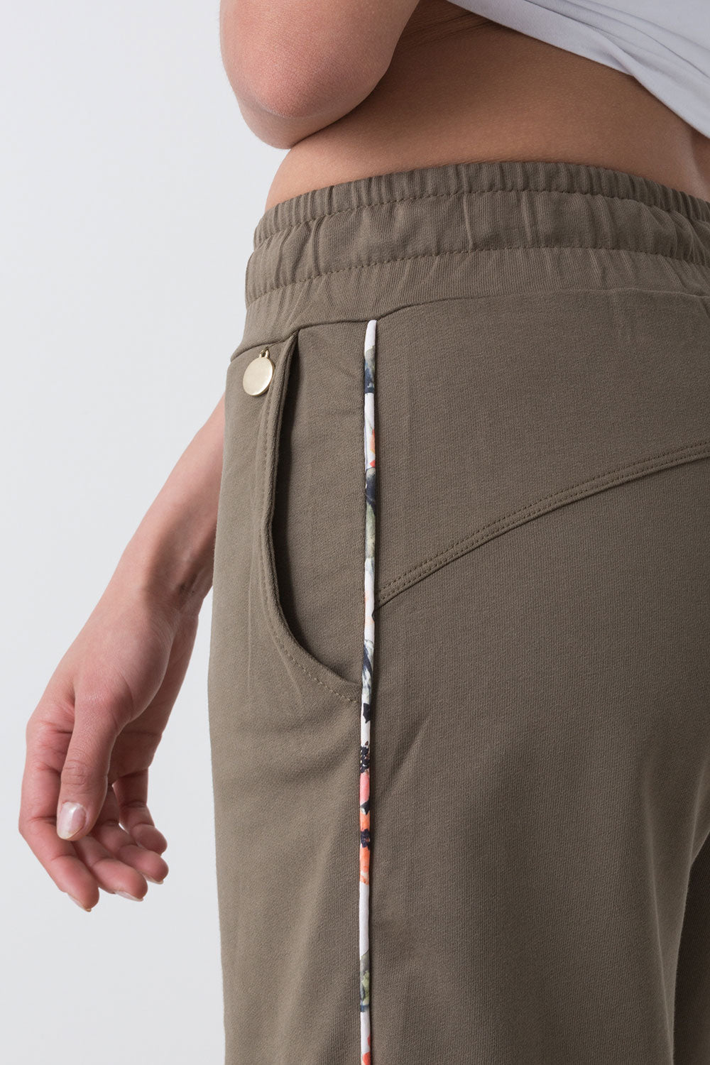 PANTALONE 7/8 IN FELPA FERMA