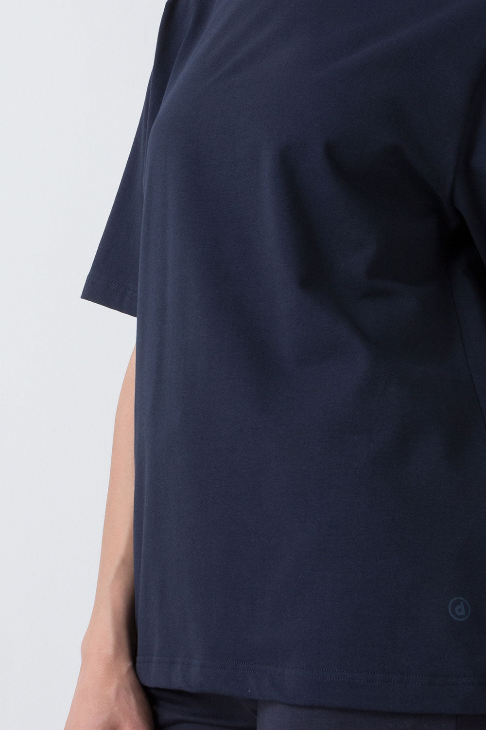 BASIC T-SHIRT IN JERSEY ELASTICIZZATO