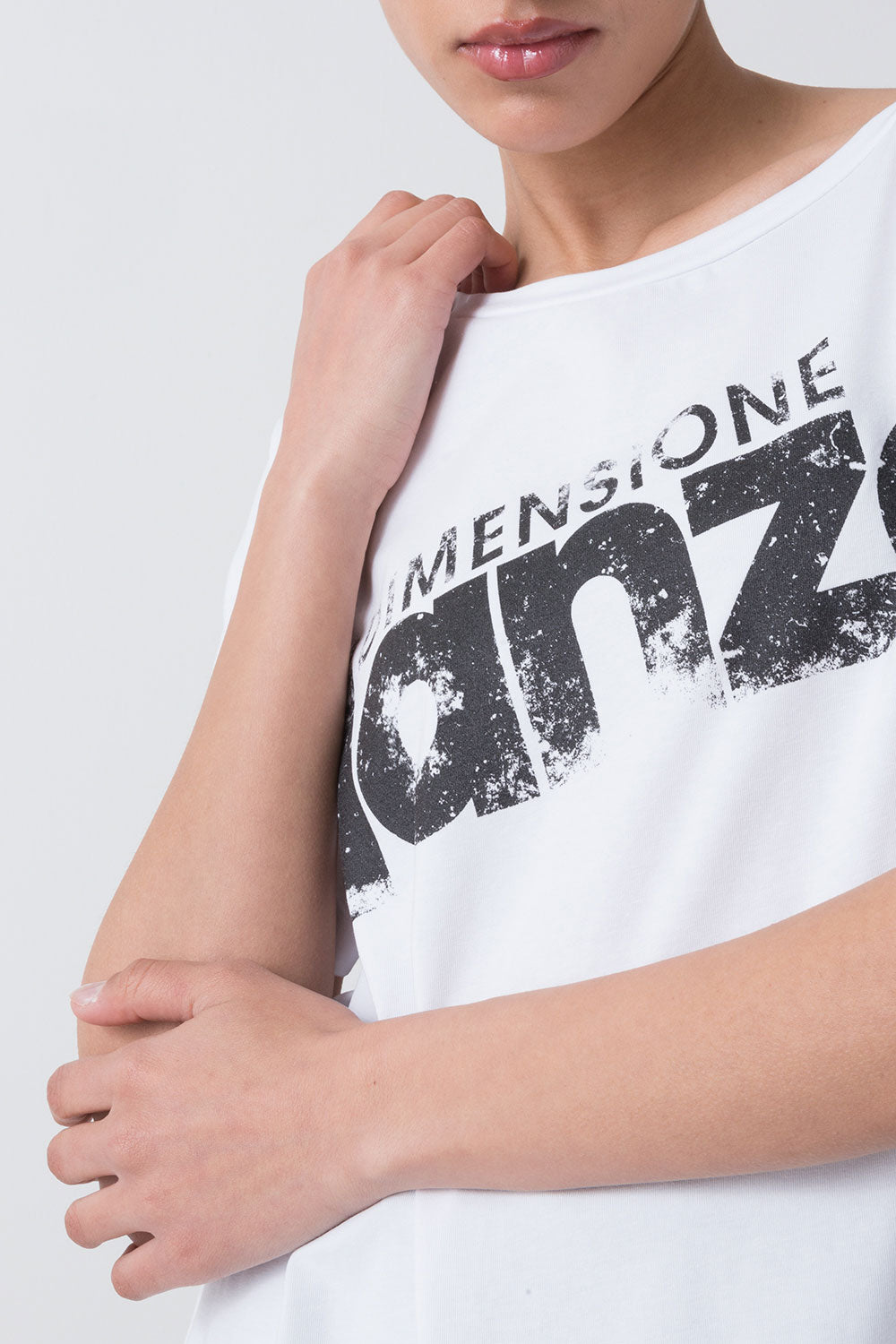 BALLET T-SHIRT ASIMMETRICA CON LOGO