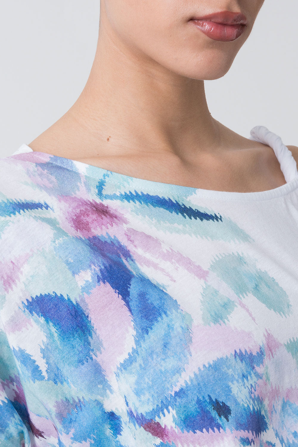 SUMMER T-SHIRT MONOSPALLA CON STAMPA FLOREALE