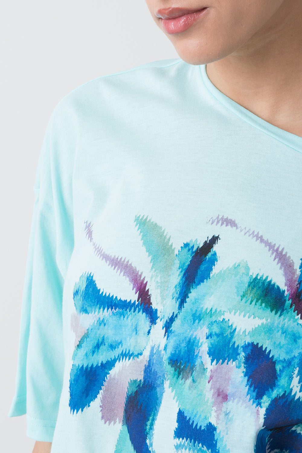 SUMMER T-SHIRT IN JERSEY LEGGERO CON GRAFICA FLOREALE