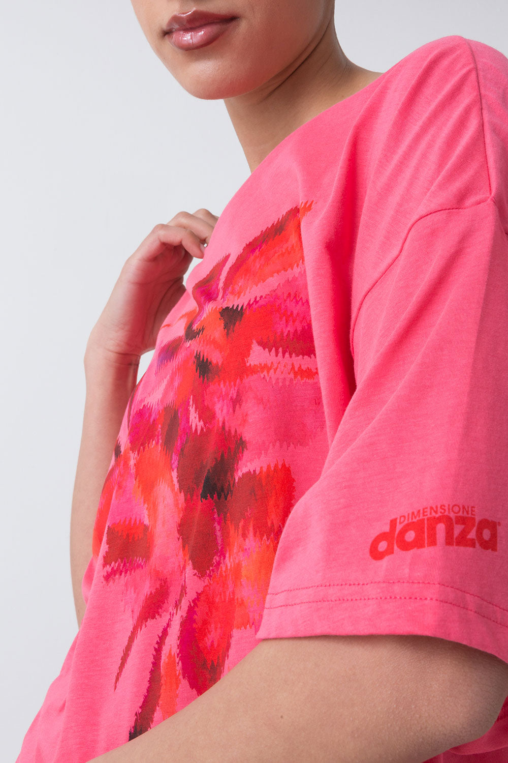 SUMMER T-SHIRT IN JERSEY LEGGERO CON GRAFICA FLOREALE