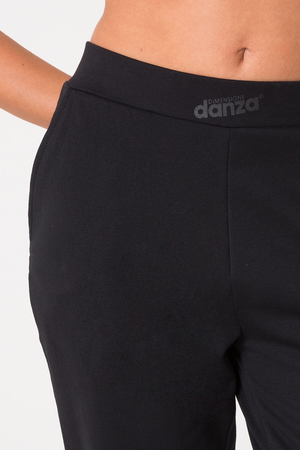 PANTALONE REGULAR FIT STRETTO AL FONDO