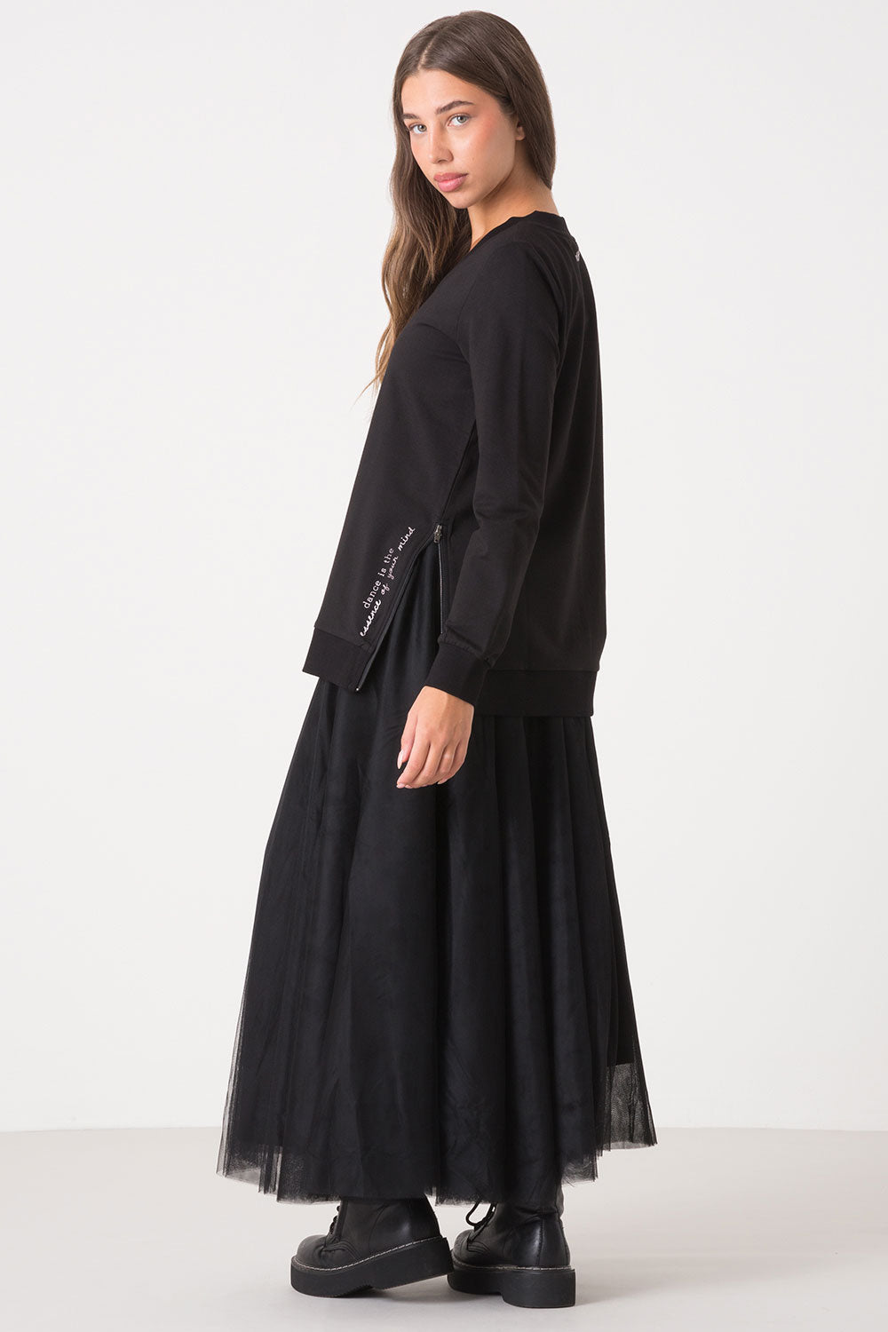 MAXI MAGLIA SCOLLO A V E SPACCO LATERALE