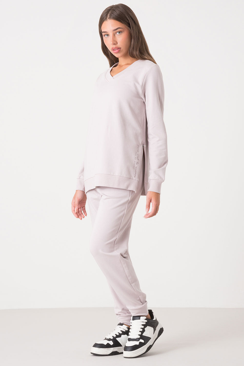 MAXI MAGLIA SCOLLO A V E SPACCO LATERALE