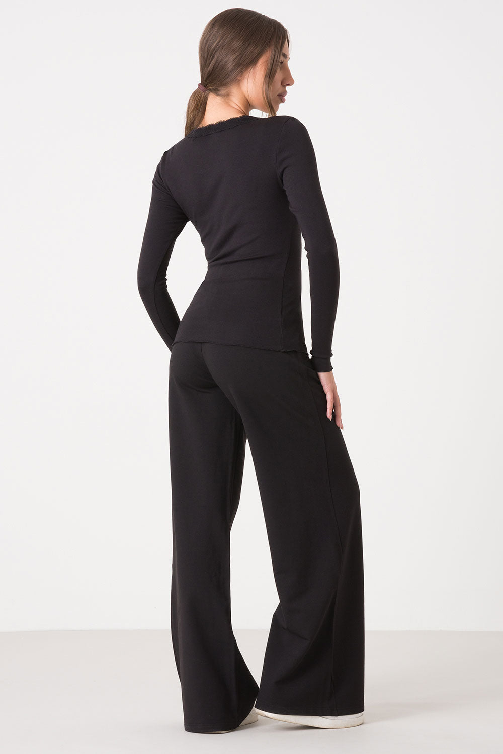 T-SHIRT L/S CON DETTAGLIO IN PIZZO