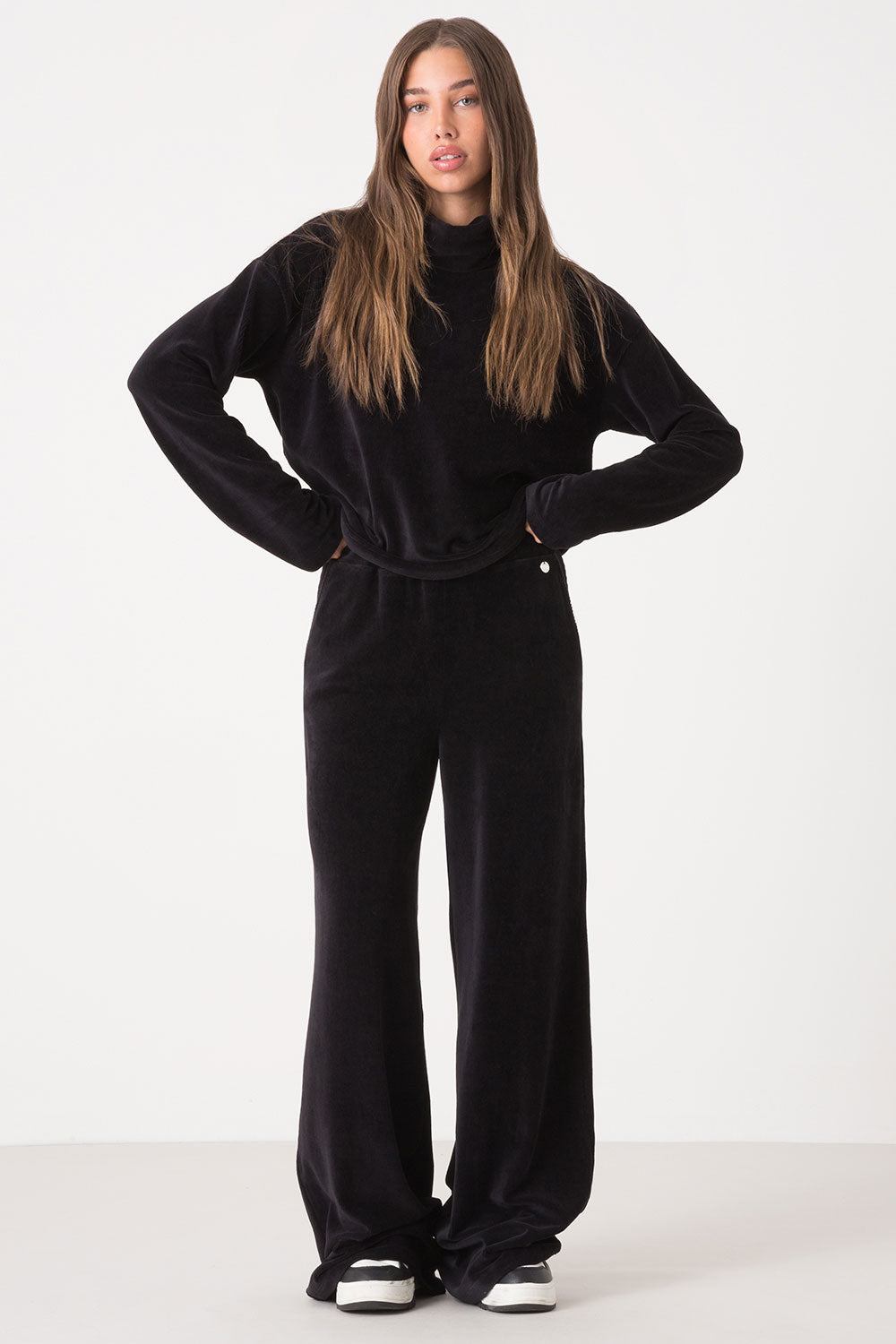 LUPETTO LEGGERO VELLUTO A COSTE