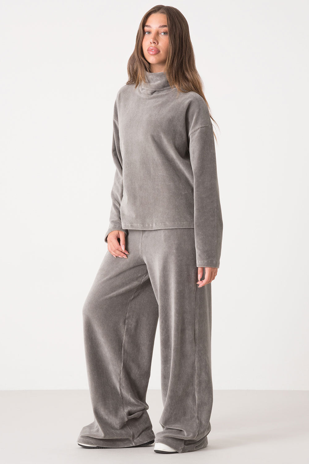 LUPETTO LEGGERO VELLUTO A COSTE