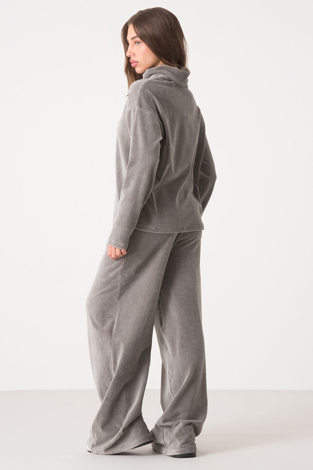 LUPETTO LEGGERO VELLUTO A COSTE