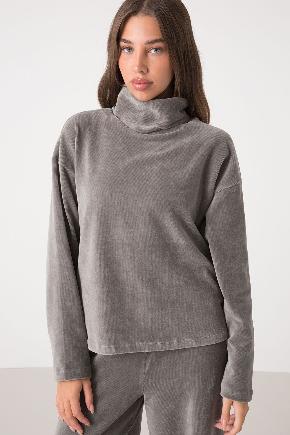 LUPETTO LEGGERO VELLUTO A COSTE