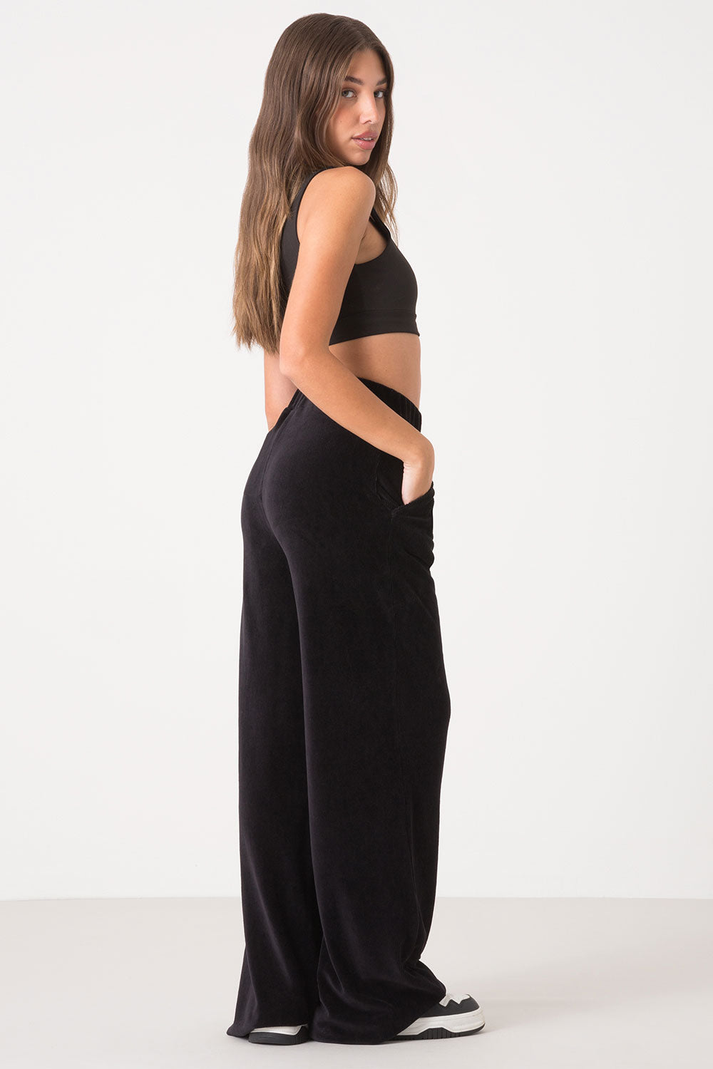 PANTALONE AMPIO IN VELLUTO LEGGERO A COSTE