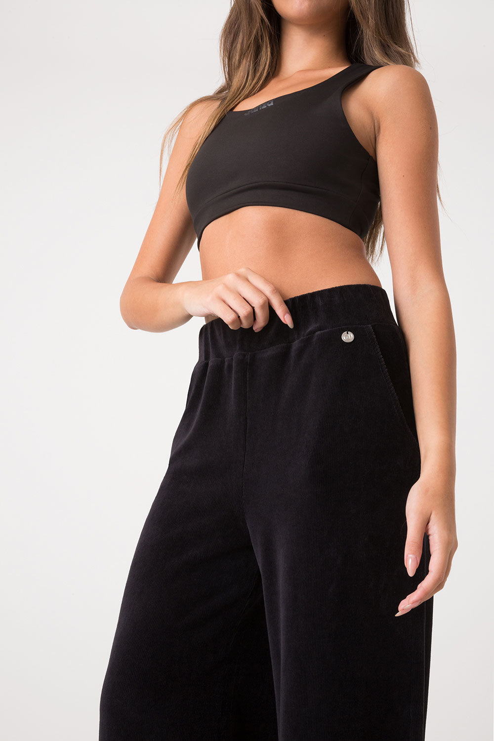 PANTALONE AMPIO IN VELLUTO LEGGERO A COSTE