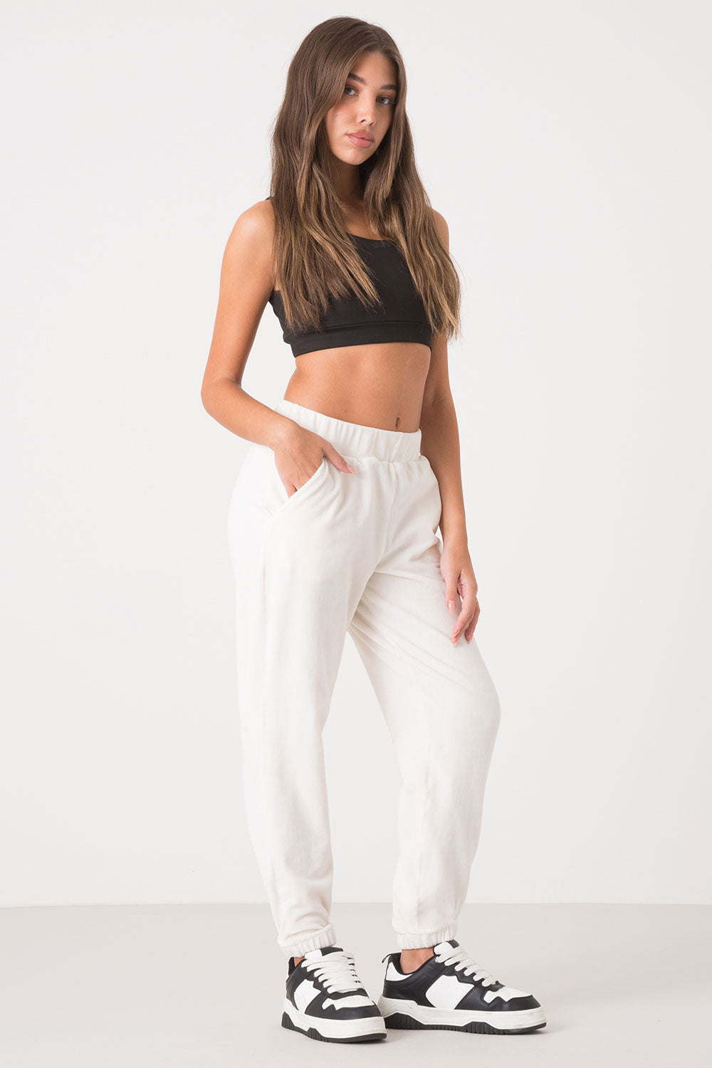 PANTALONE IN VELLUTO A COSTE CON ELASTICO AL FONDO