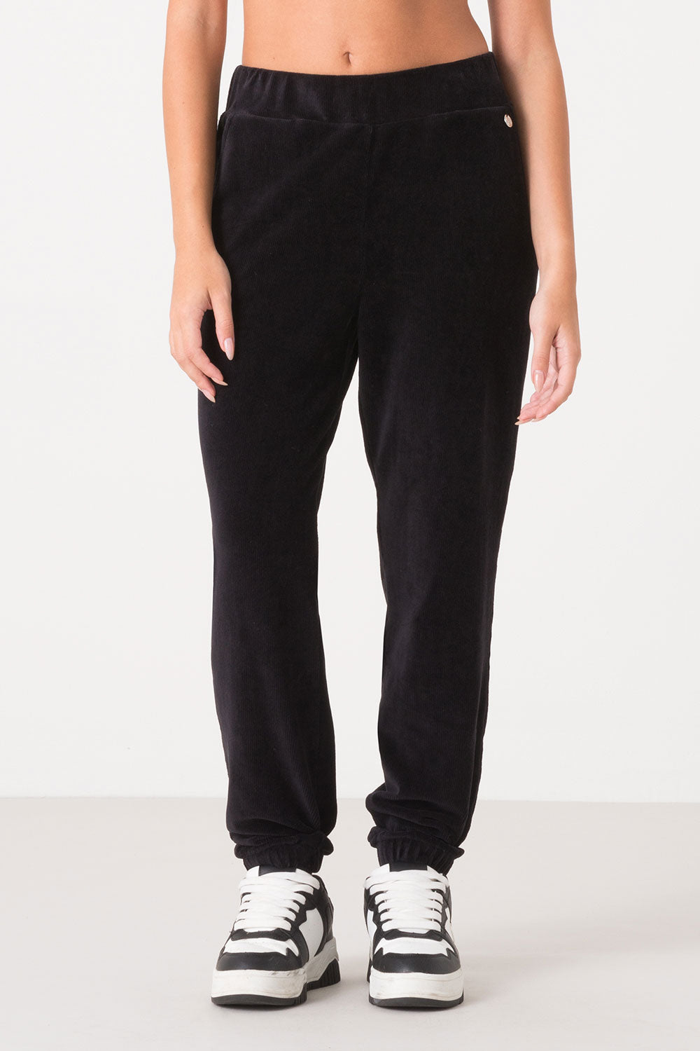 PANTALÓN DE PANA CON ELÁSTICO EN EL BAJO