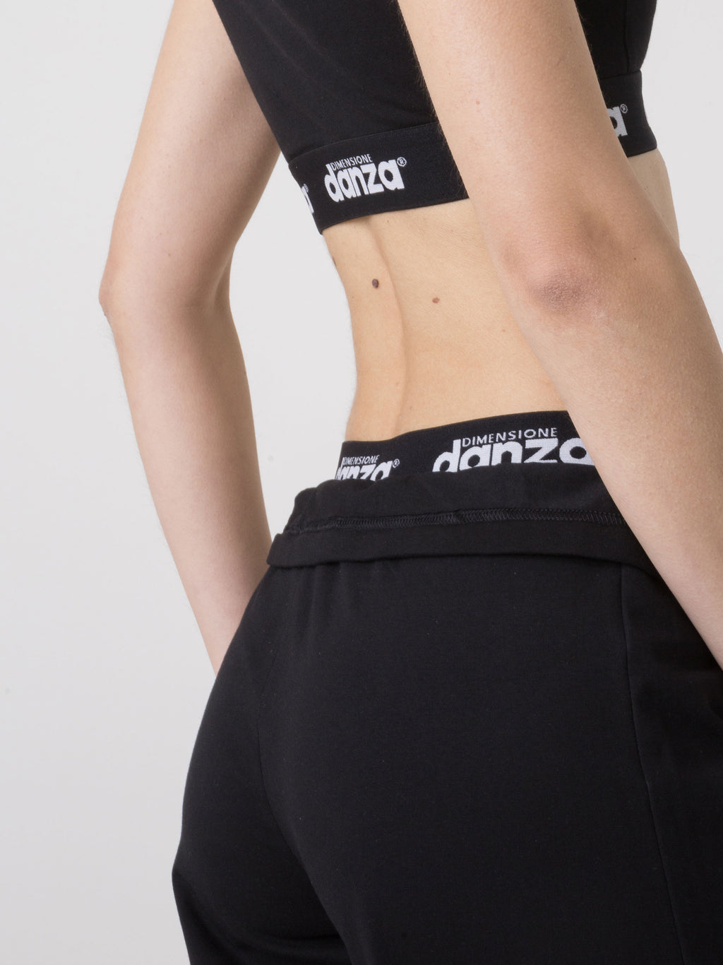 ŽENSKE HLACE WIDE LEG DIMENSIONE DANZA S LOGO POJASOM I VEZICOM