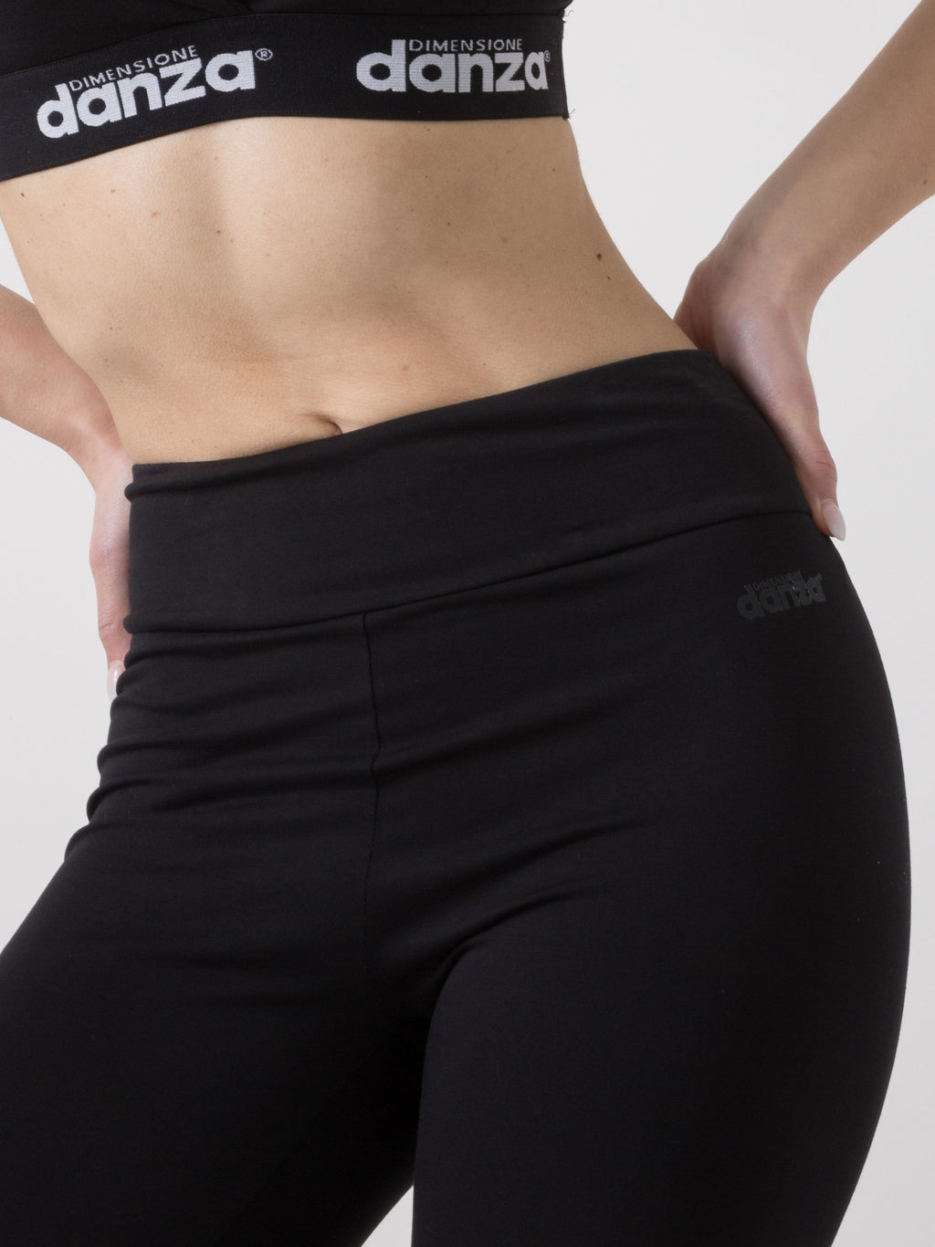 NAISTEN DIMENSIONE DANZA -KORKEAVYÖTÄRÖISET JOUSTAVAT CROPPED-LEGGINGSIT FITNESSIIN JA VAPAA-AIKAAN