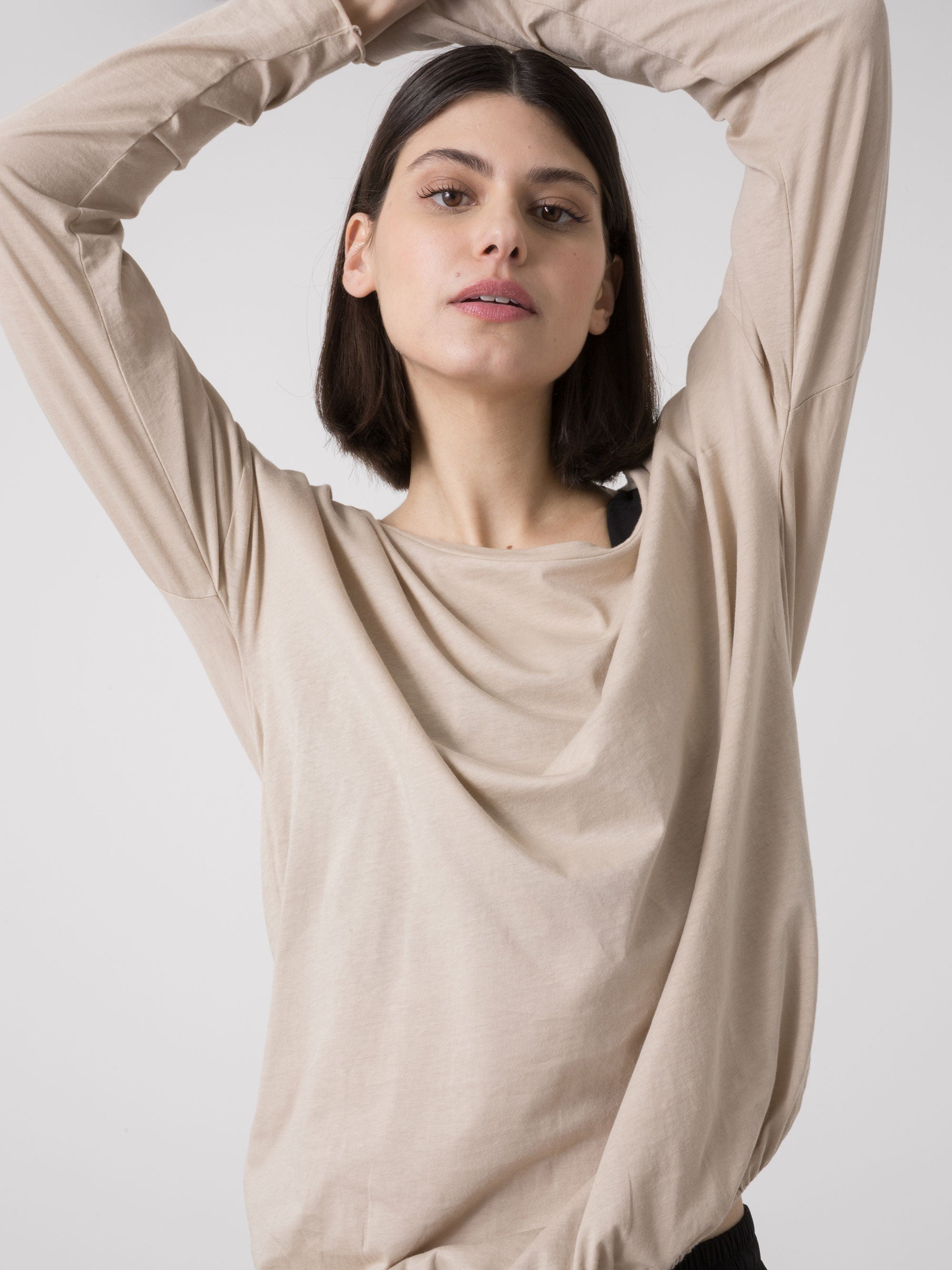T-SHIRT DE MULHER DIMENSIONE DANZA EM JERSEY DE MANGA COMPRIDA COM DECOTE BARCO