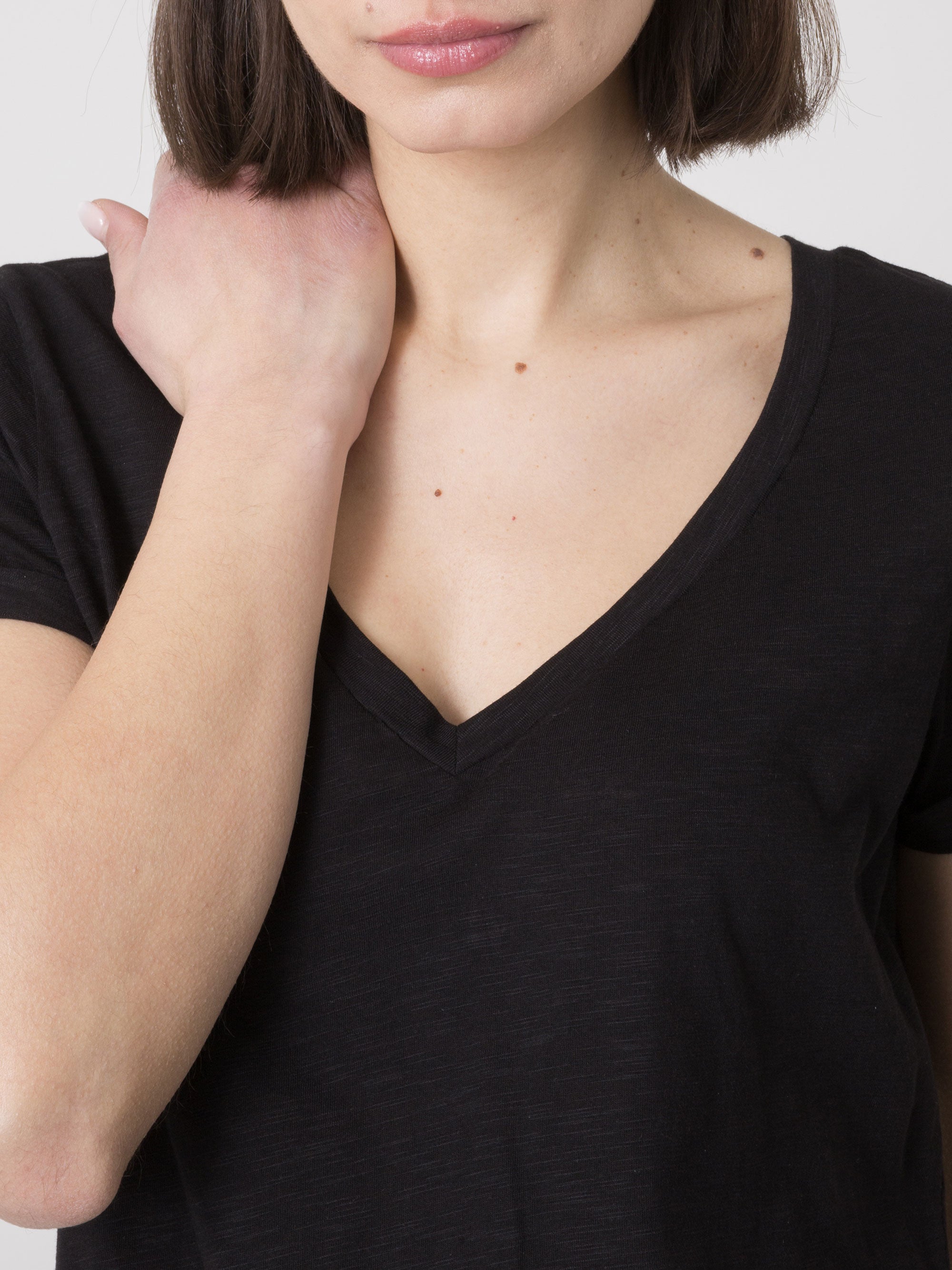 DÁMSKÉ TRIČKO DIMENSIONE DANZA ZE SLUB JERSEY S VÝSTŘIHEM DO V