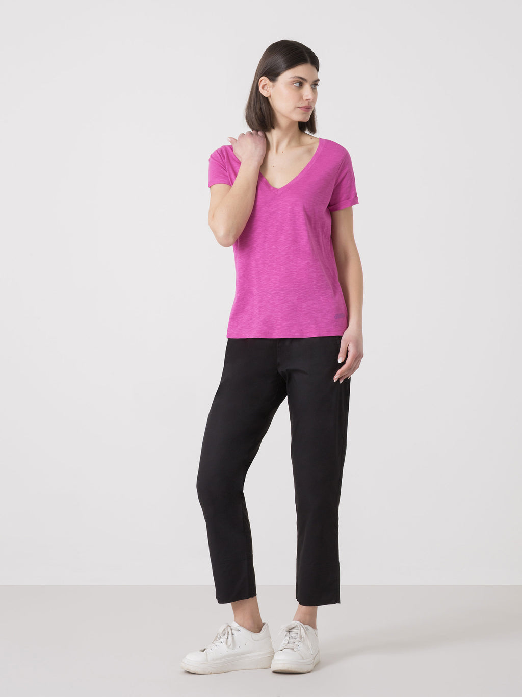 T-SHIRT DONNA DIMENSIONE DANZA IN SLUB JERSEY CON SCOLLO A V