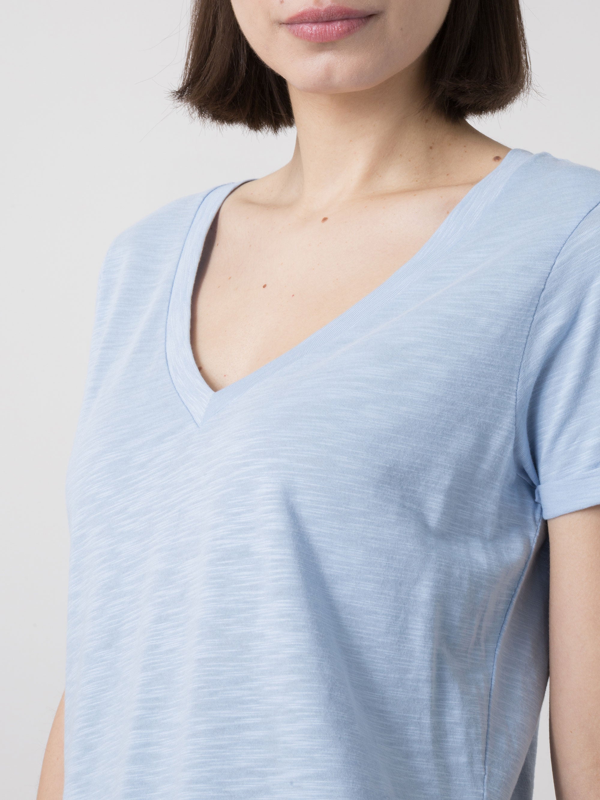 T-SHIRT DONNA DIMENSIONE DANZA IN SLUB JERSEY CON SCOLLO A V