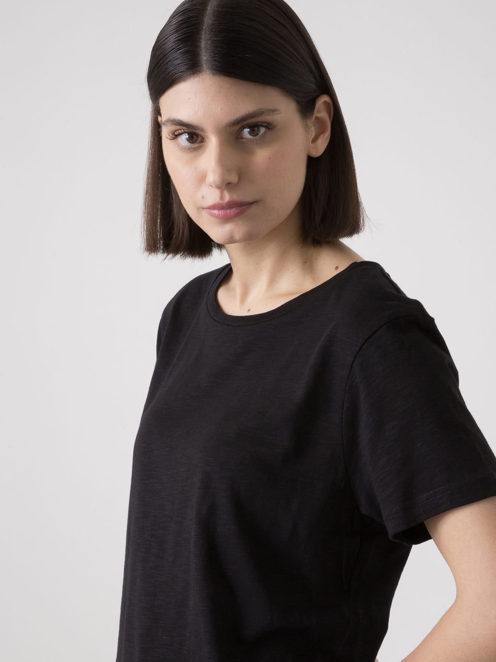 CAMISETA DE MUJER DIMENSIONE DANZA EN SLUB JERSEY REGULAR FIT CON CUELLO REDONDO