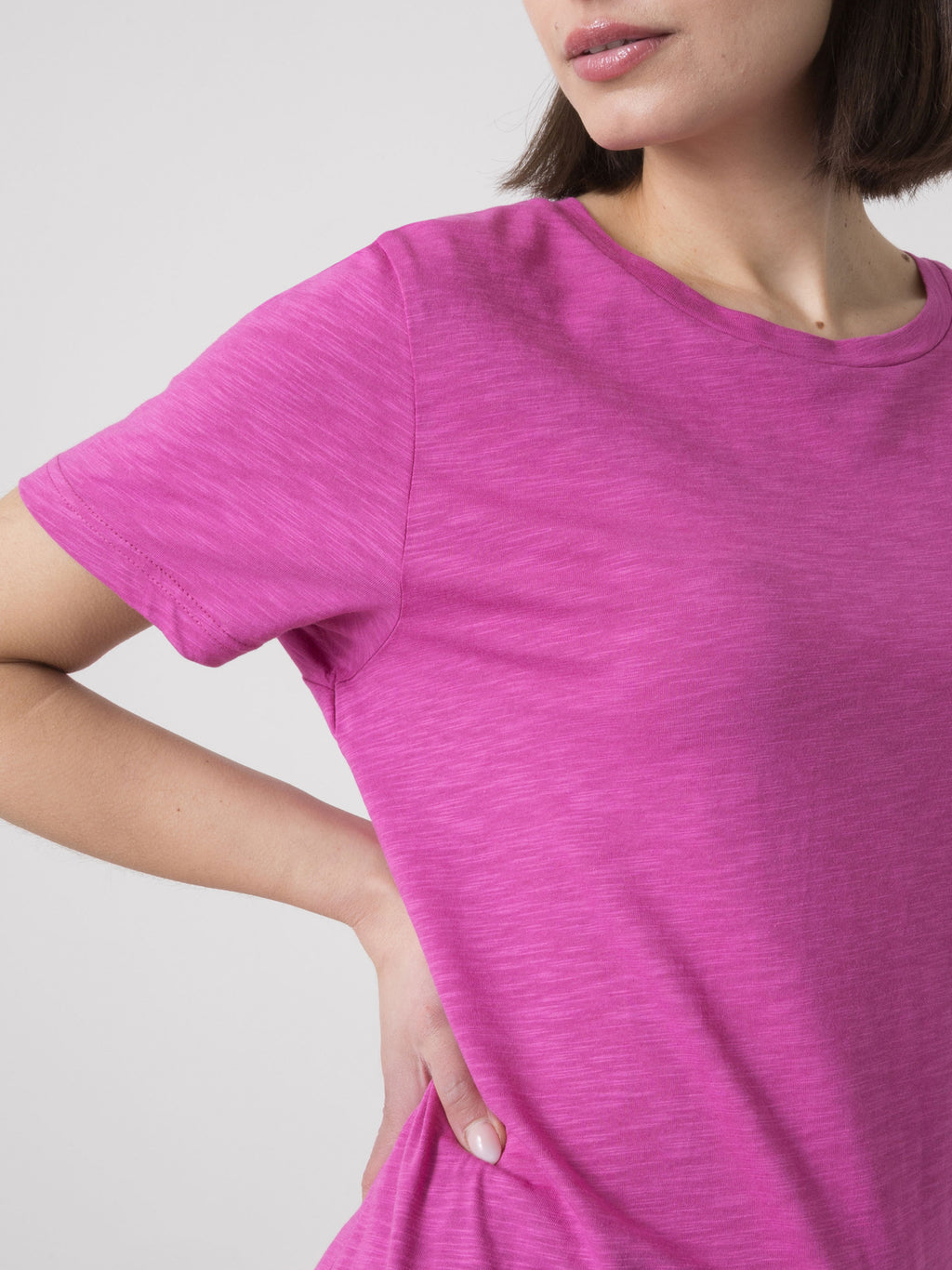CAMISETA DE MUJER DIMENSIONE DANZA EN SLUB JERSEY REGULAR FIT CON CUELLO REDONDO