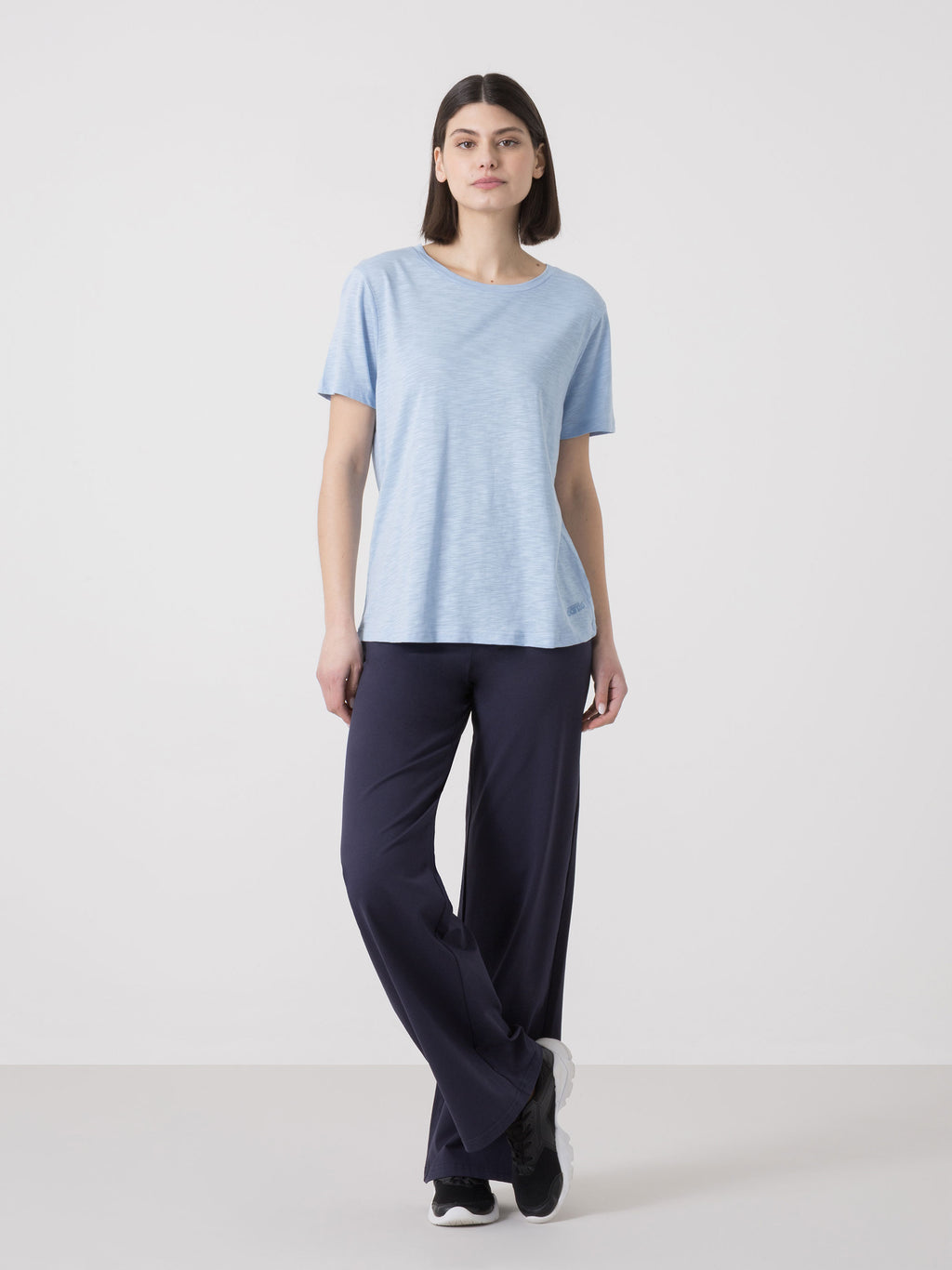 CAMISETA DE MUJER DIMENSIONE DANZA EN SLUB JERSEY REGULAR FIT CON CUELLO REDONDO