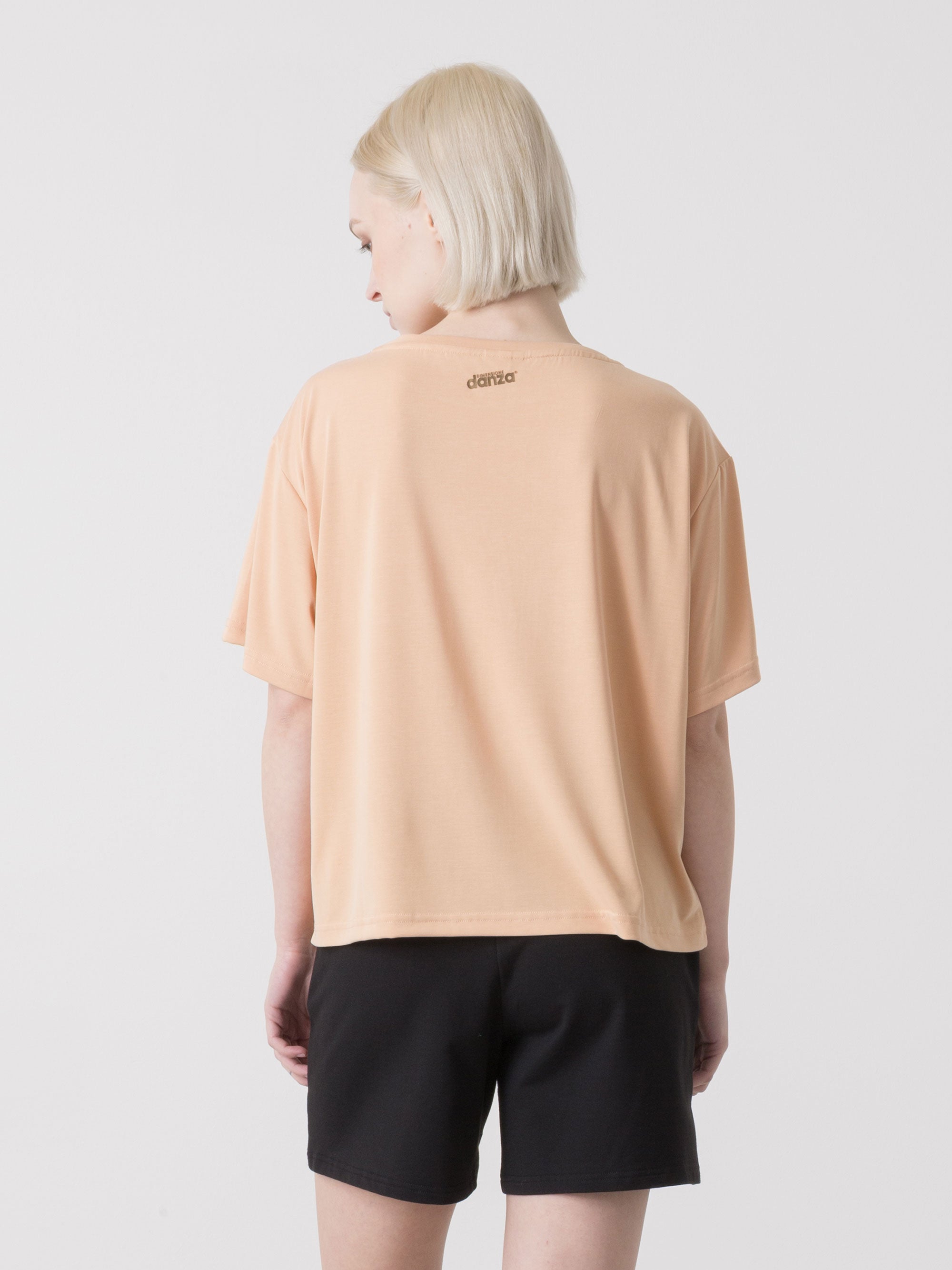 T-SHIRT DONNA IN VISCOSA CON LOGO FRONTALE IN RASO DIMENSIONE DANZA