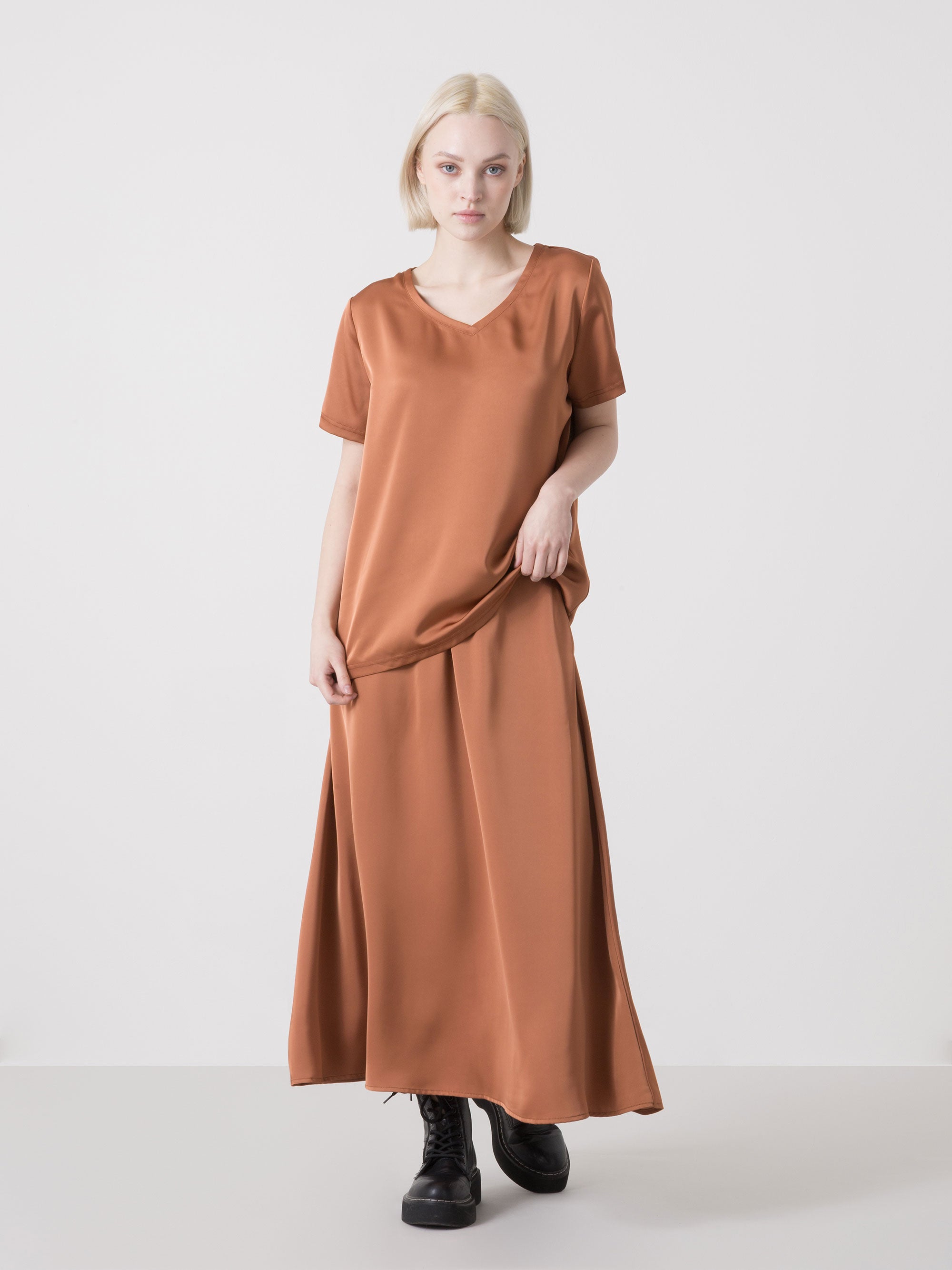 T-SHIRT SATINATA TAN-NISA DIMENSIONE DANZA B’GHONQ V U REGULAR FIT
