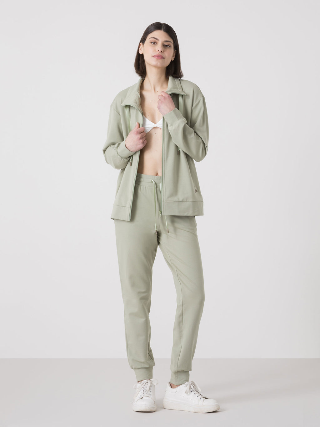 SWEATSHIRT DE MULHER FULL ZIP EM MODAL DIMENSIONE DANZA OVERSIZED COM GOLA ALTA E DETALHE ACETINADO