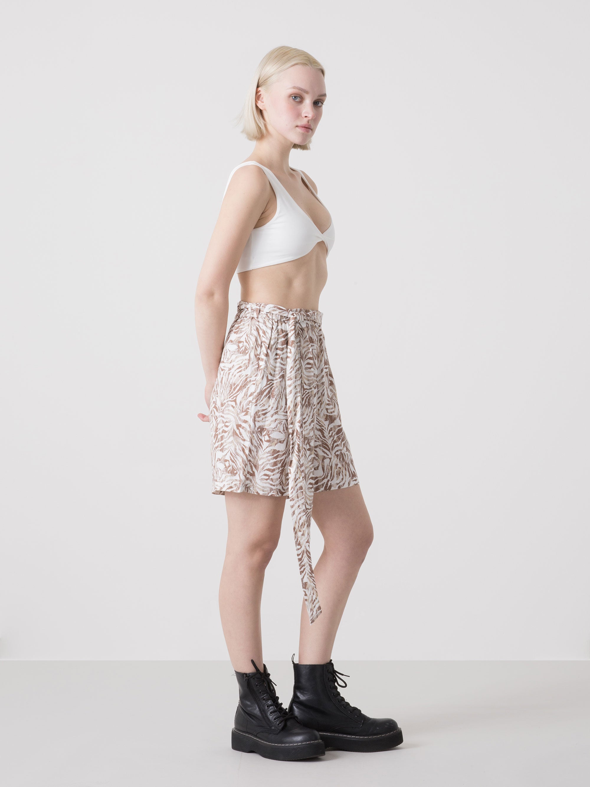 DIMENSIONE DANZA BERMUDA DONNA SAFARI IN VISCOSA CON STAMPA ALL OVER E FUSCIACCA