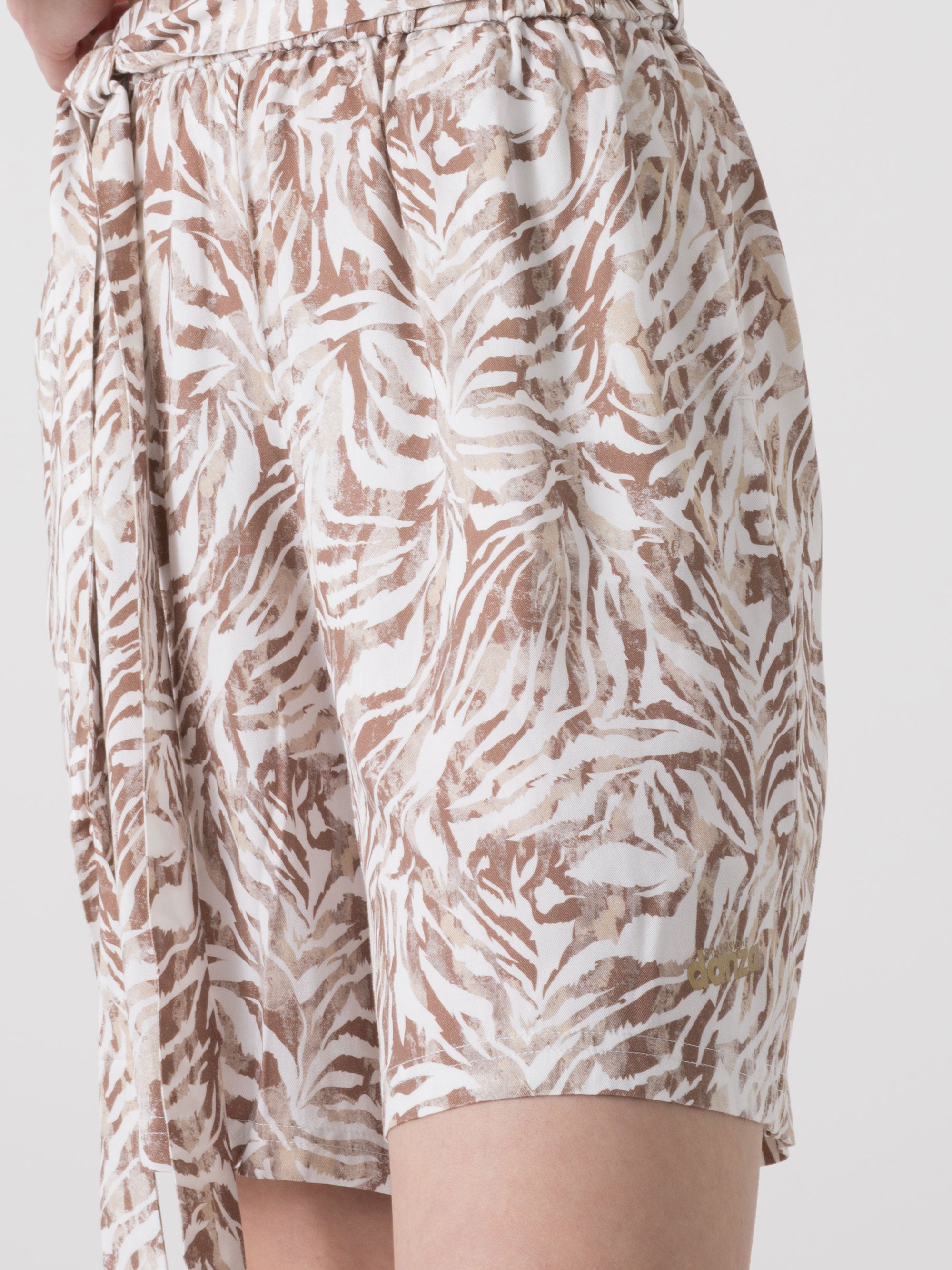 DIMENSIONE DANZA BERMUDA DONNA SAFARI IN VISCOSA CON STAMPA ALL OVER E FUSCIACCA