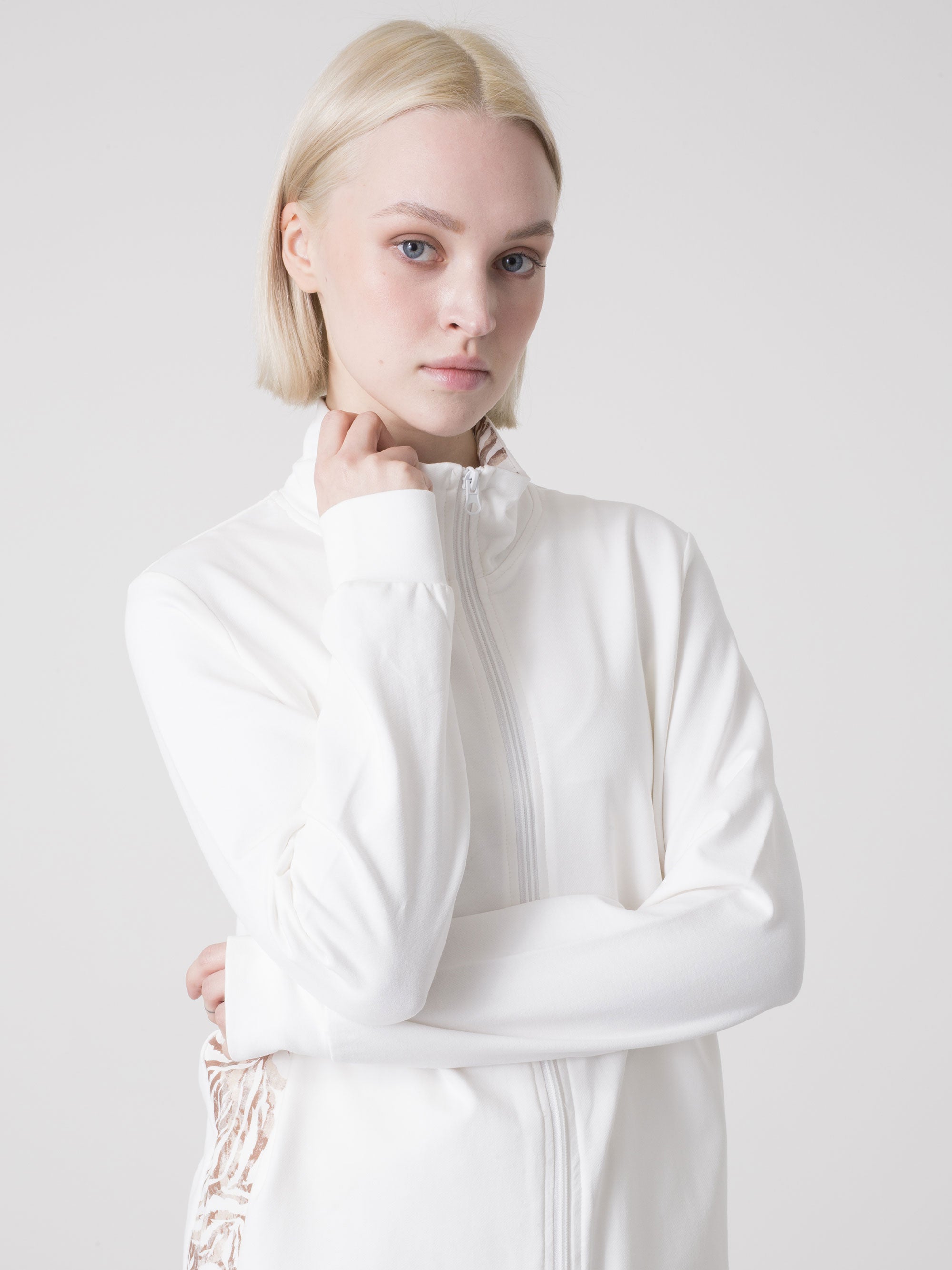 ŽENSKA MAJICA DIMENSIONE DANZA FULL ZIP STRETCH S UMETCIMA S ANIMAL PRINTOM