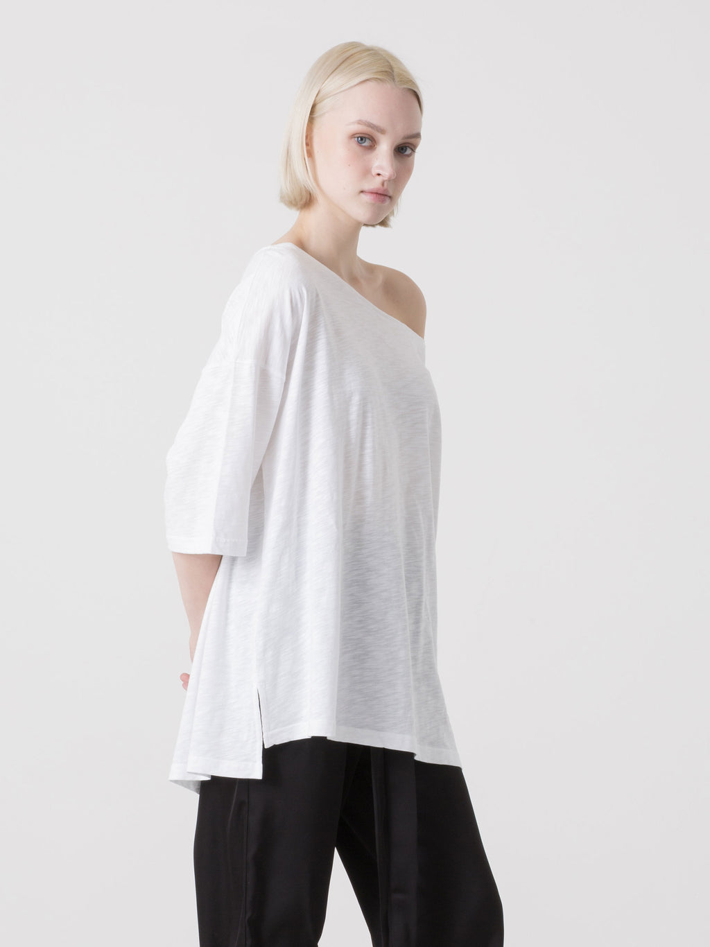 DIMENSIONE DANZA NAISTEN SLUB JERSEY -T-PAITA ASYMMETRISELLÄ LINJALLA