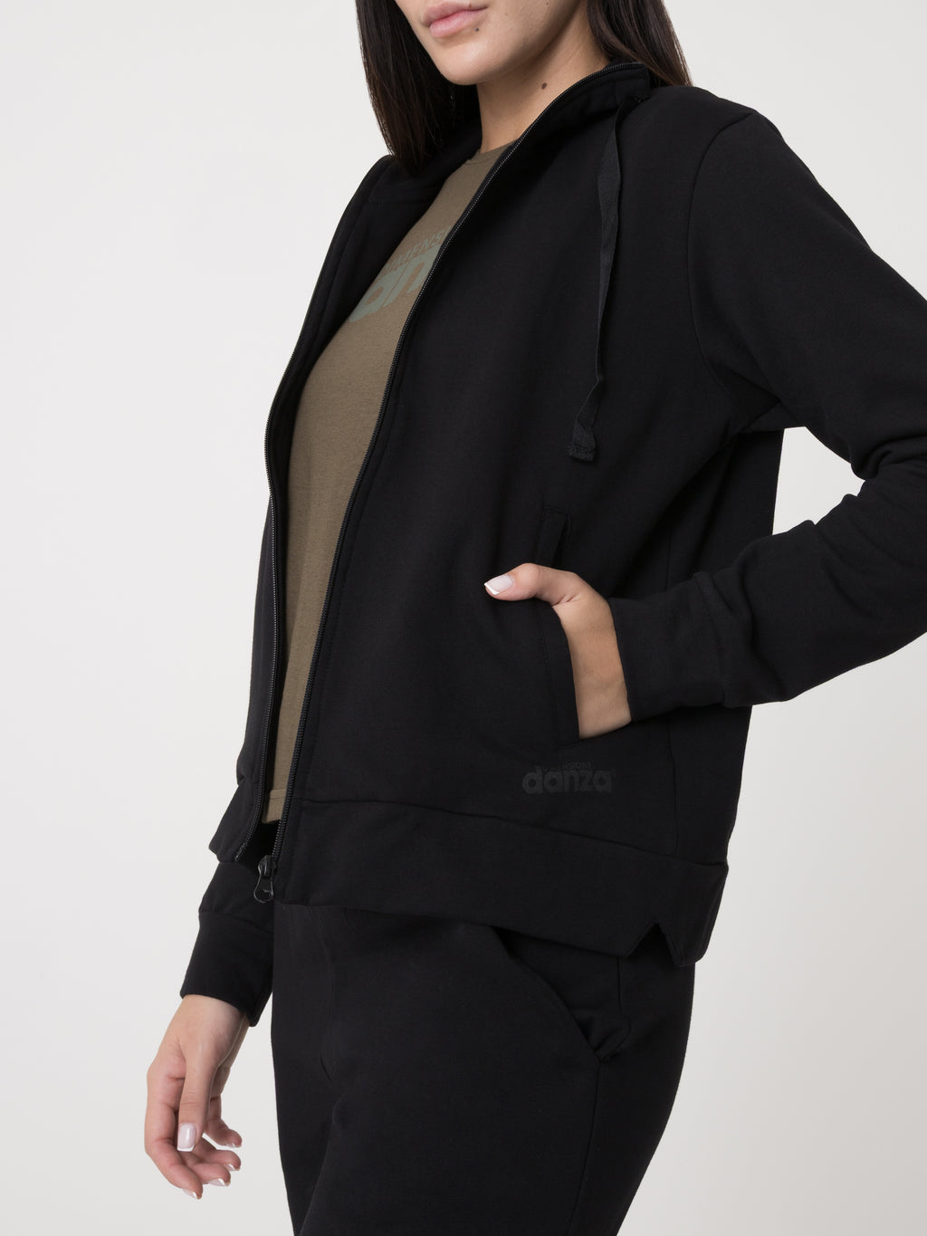 Item image: 41D100F98    Color: 2000    