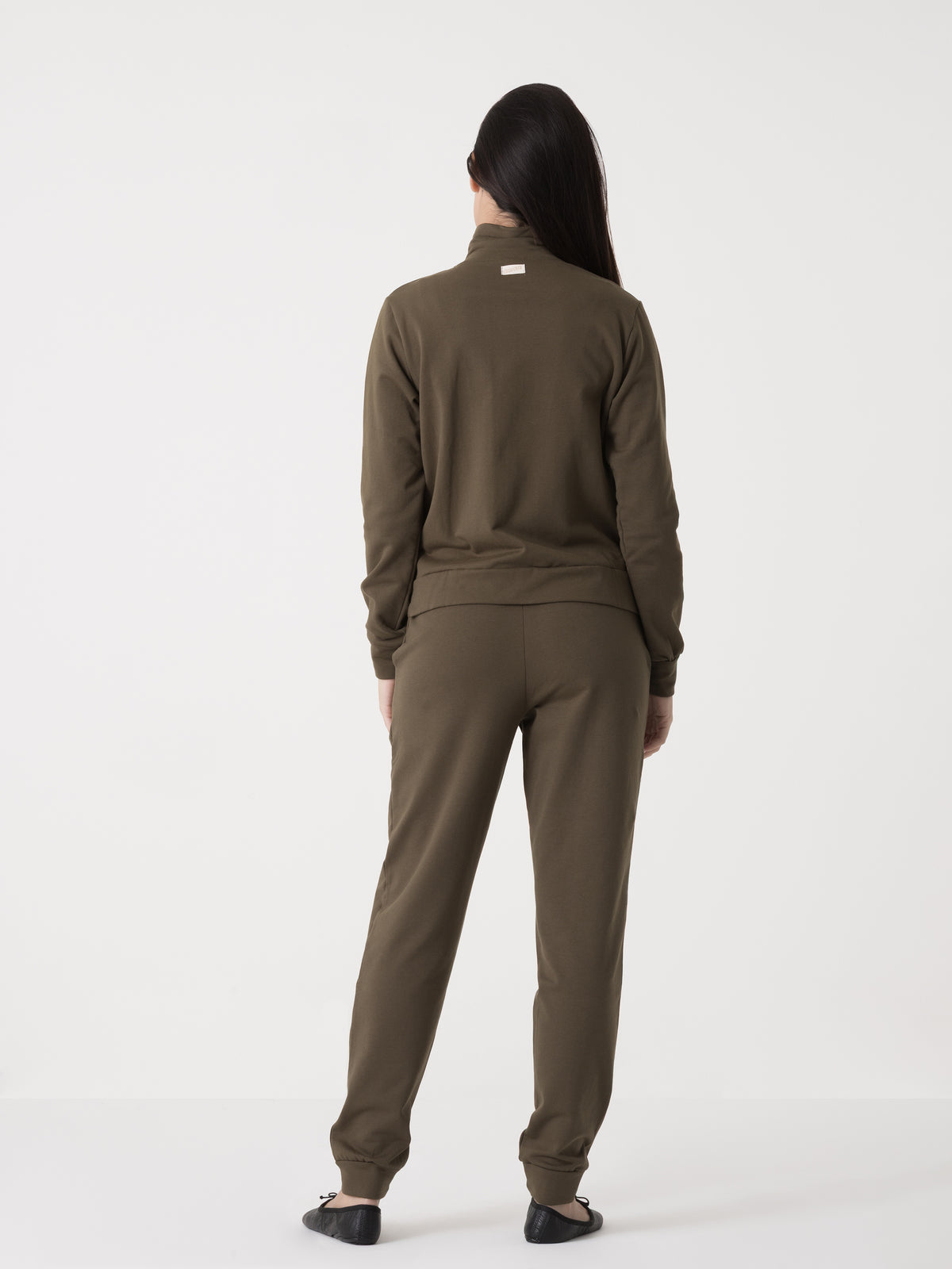 Item image: 41D100F98    Color: GQ00    