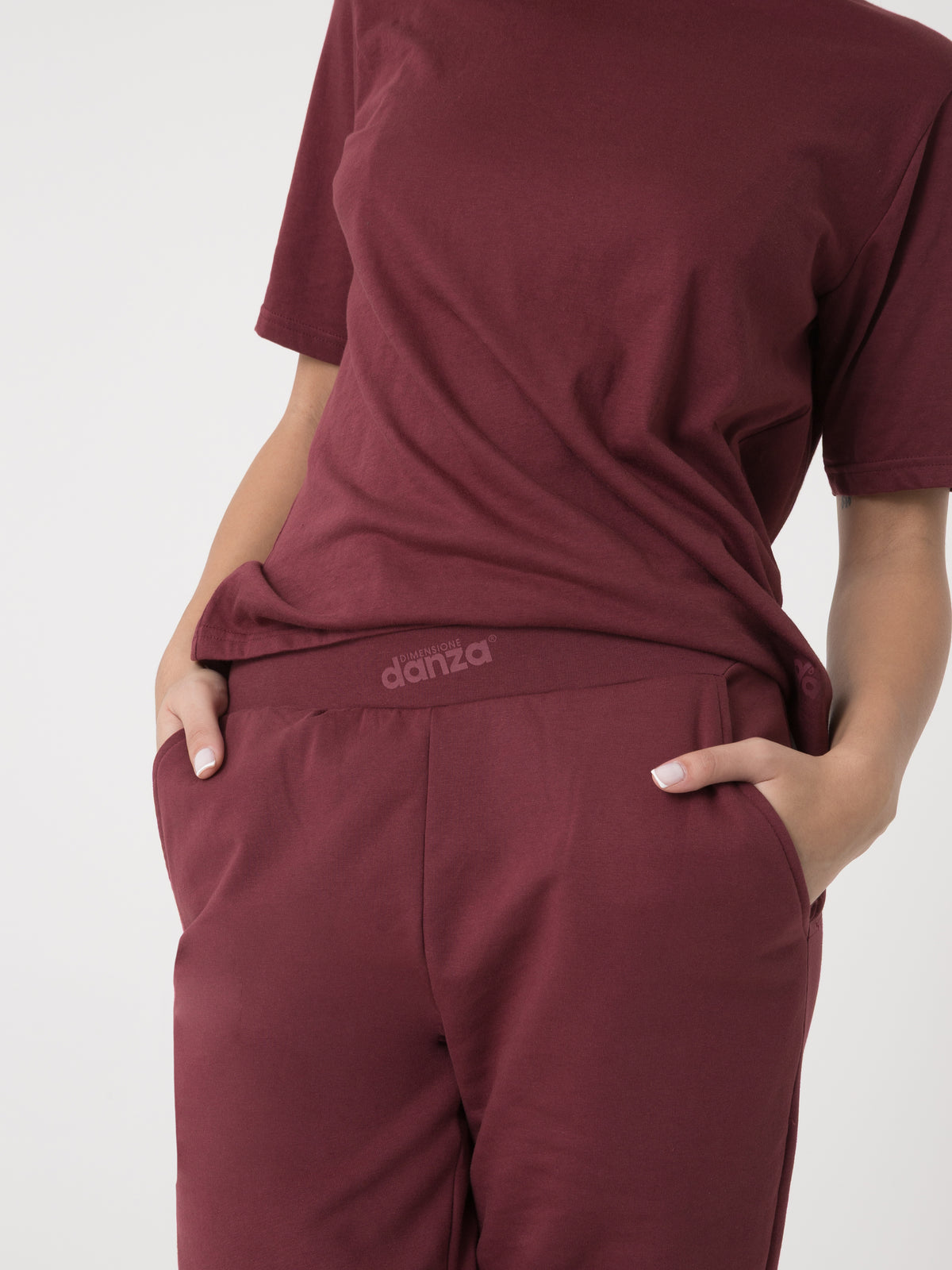 Item image: 41D101F98P   Color: R900    