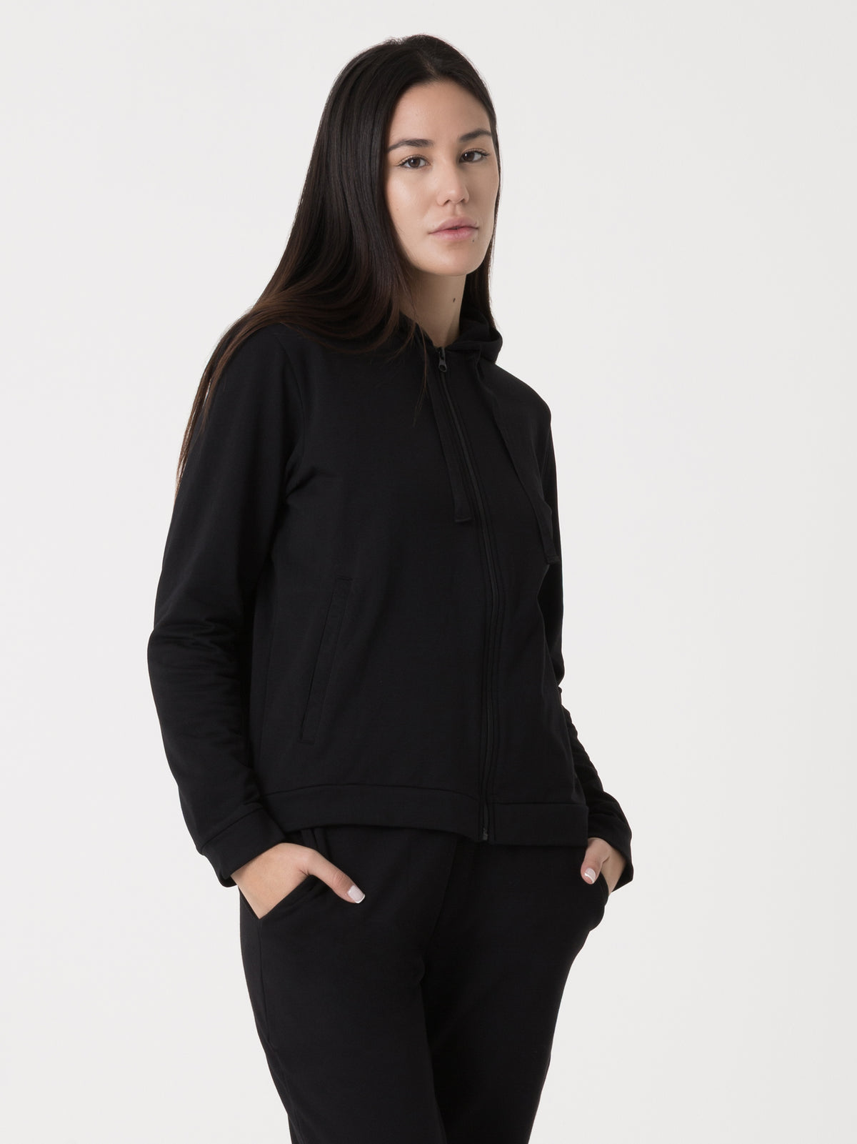 Item image: 41D101F98    Color: 2000    