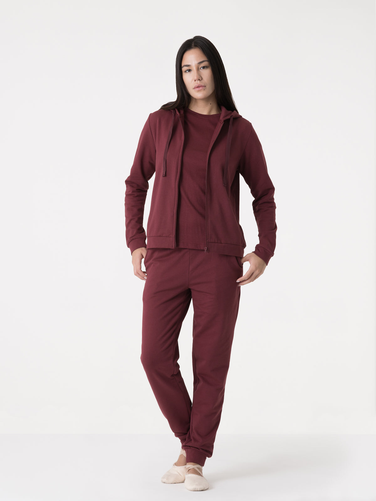 Item image: 41D101F98    Color: R900    
