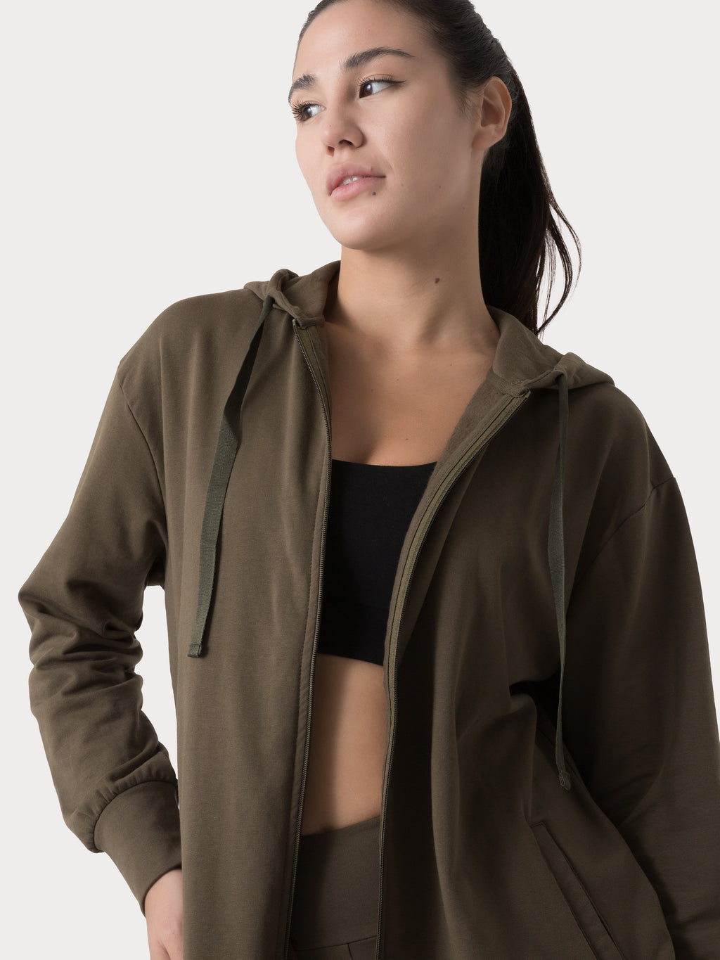 Item image: 41D116F98    Color: GQ00    
