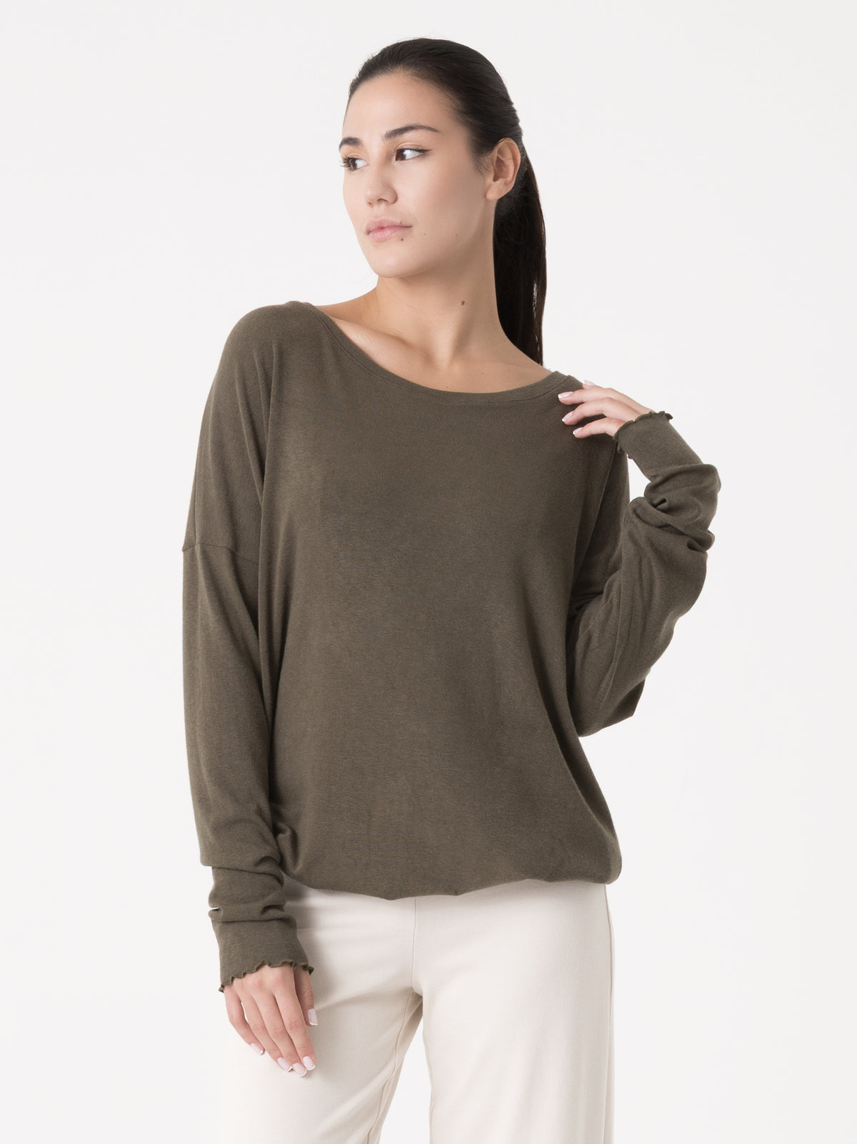 Item image: 41D130R22    Color: GQ00    