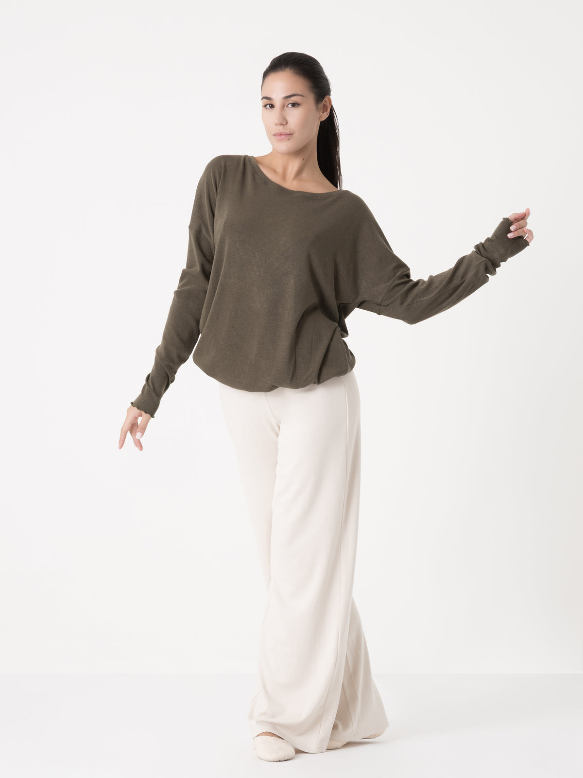Item image: 41D130R22    Color: GQ00    