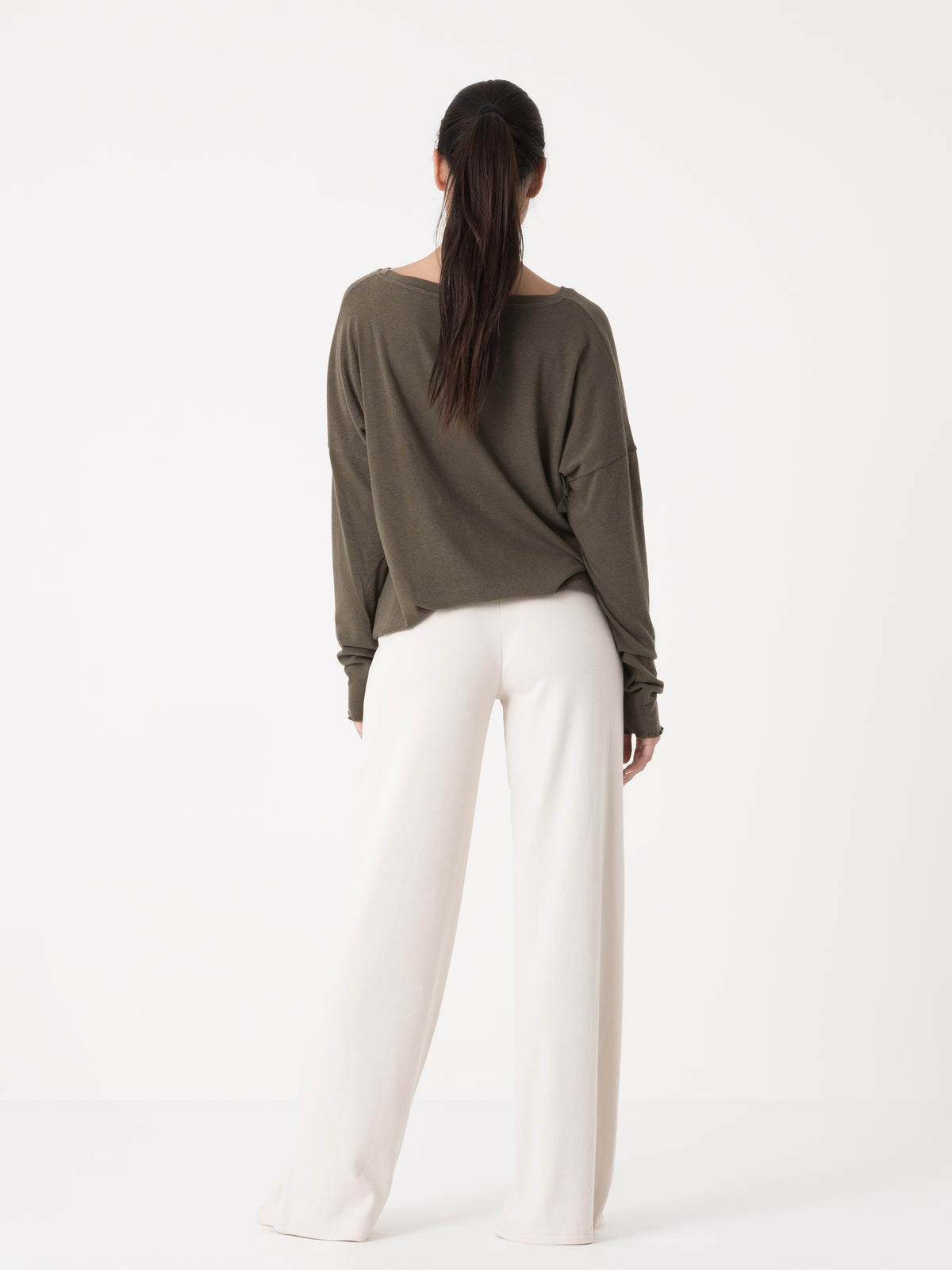 Item image: 41D130R22    Color: GQ00    