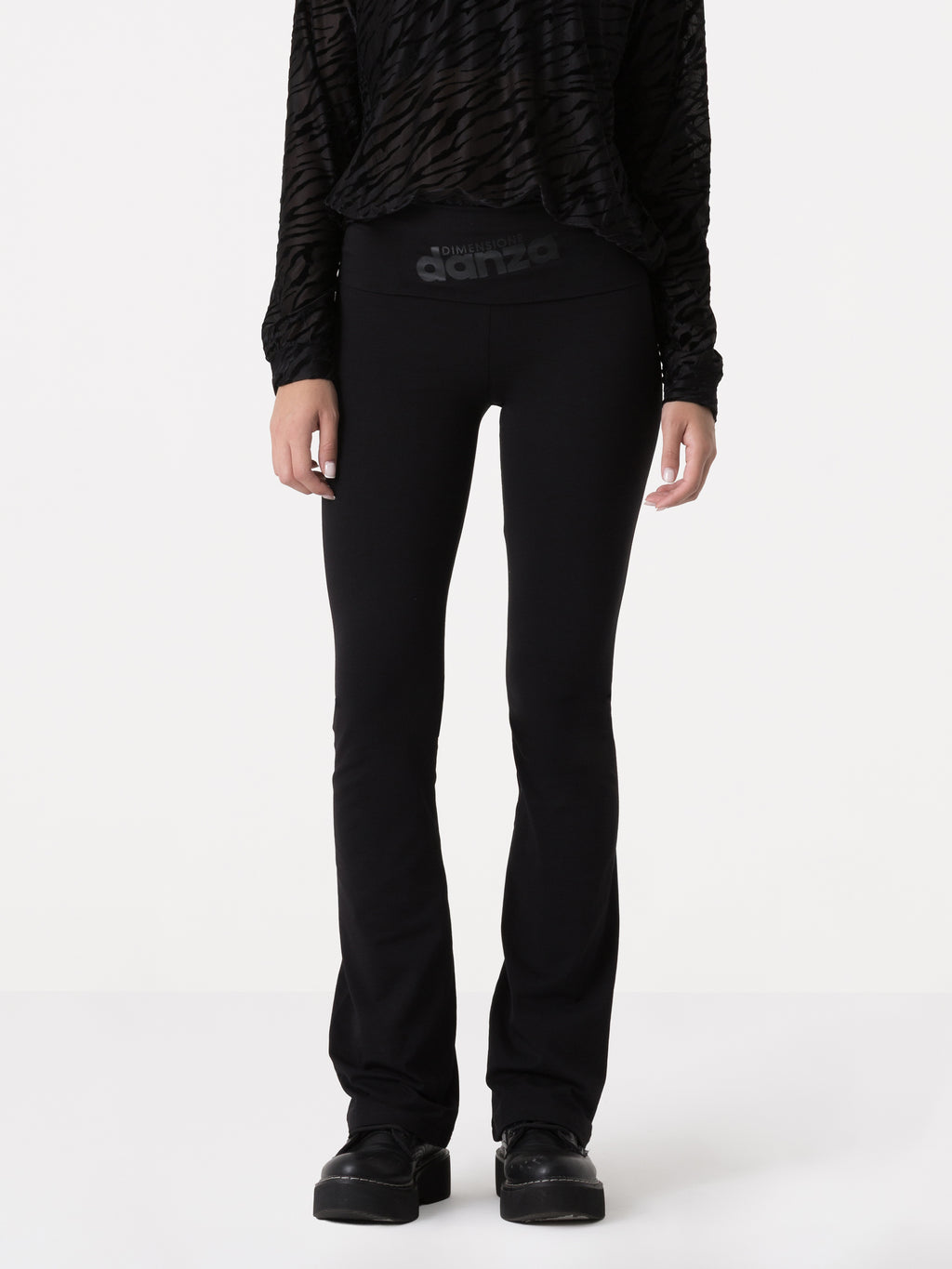 Item image: 41D139J00    Color: 2000    