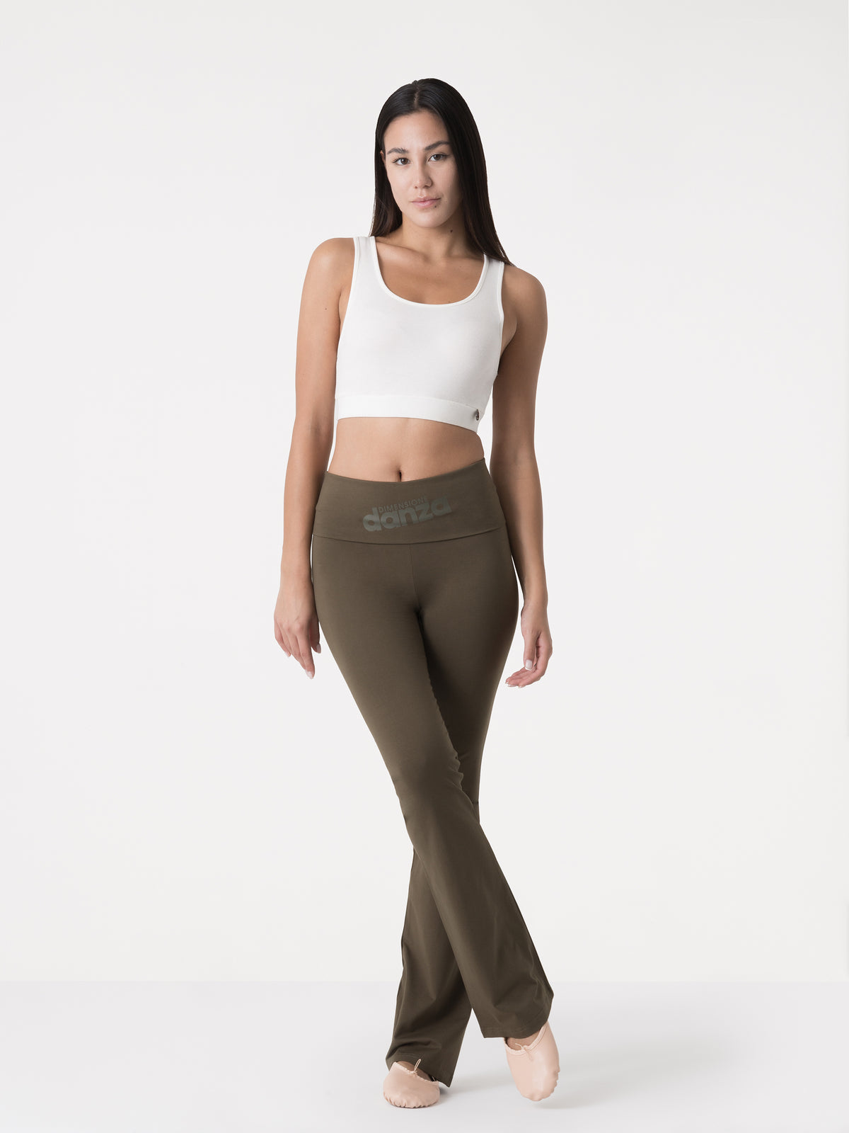 Item image: 41D139J00    Color: GQ00    