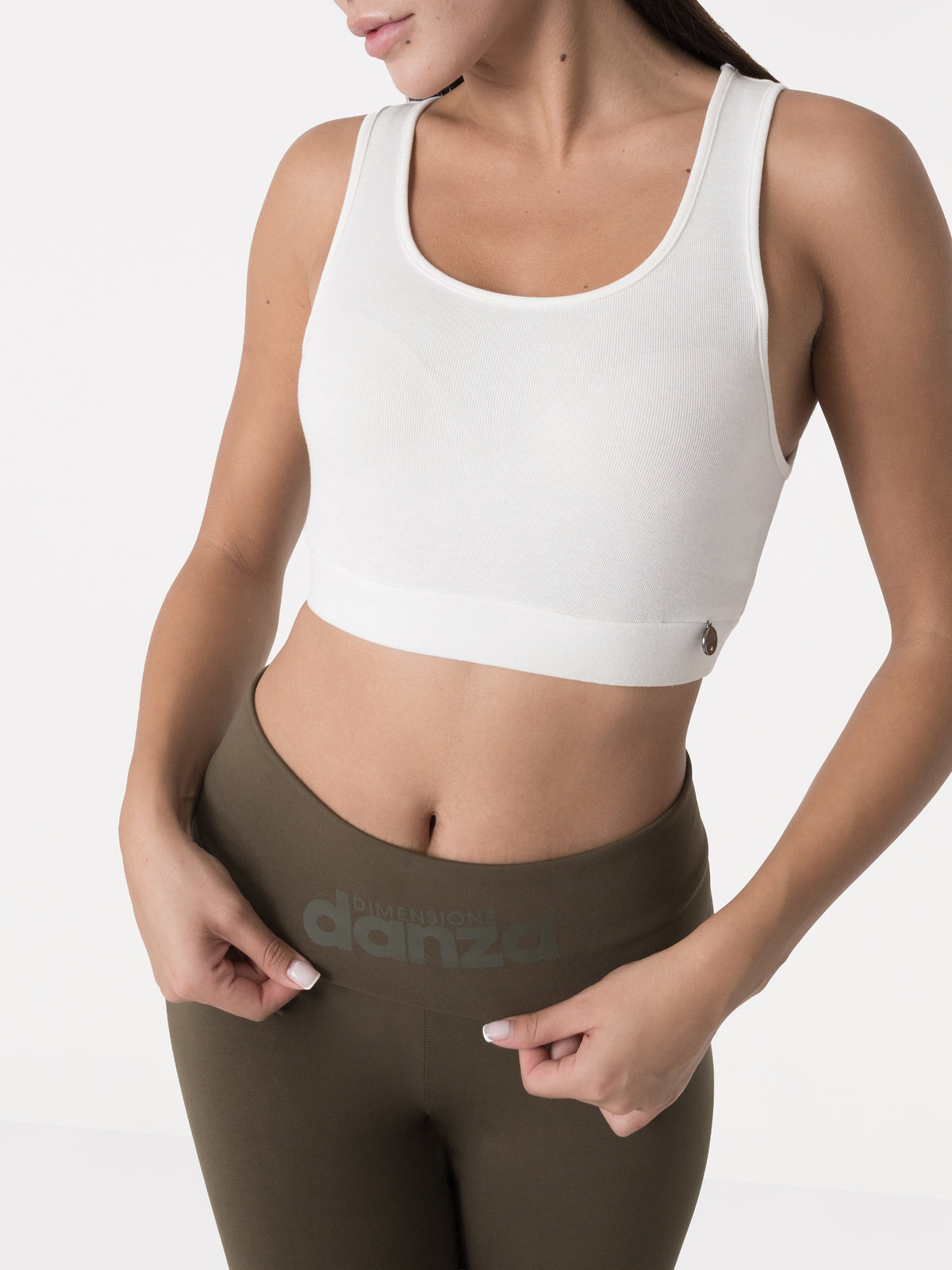 Item image: 41D139J00    Color: GQ00    